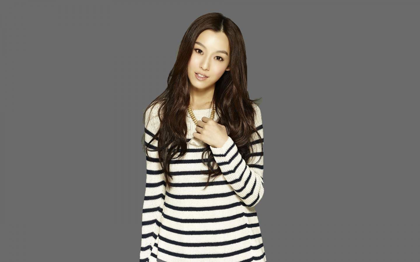高清中国台湾知名女歌手演员范玮琪FanFan高清大图时尚性感唯美写真图片合集(一)图片