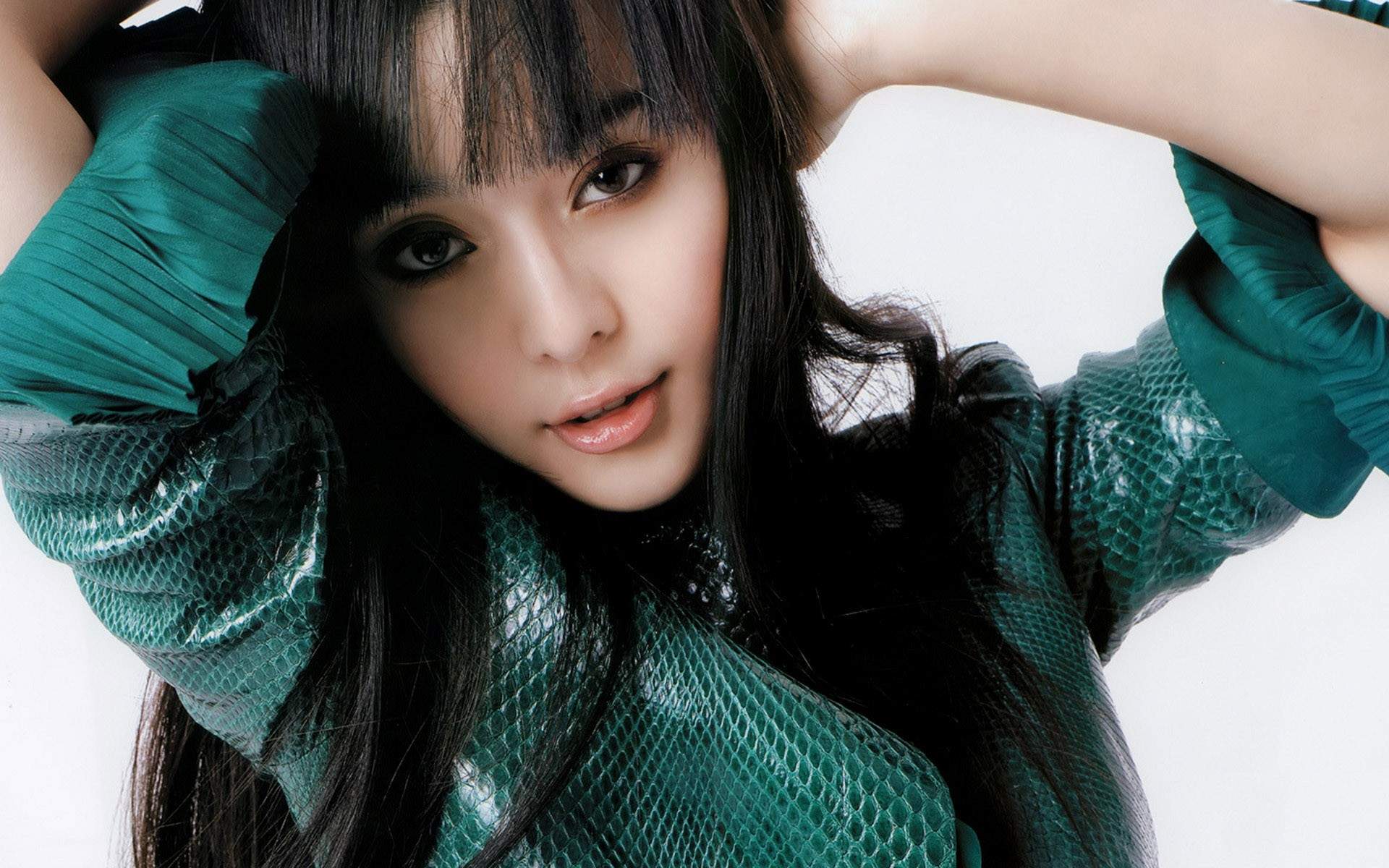 内地山东青岛女演员范冰冰《芭莎珠宝》高贵性感写真图片图片