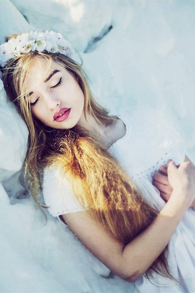 精选性感养眼的欧美非主流美女苹果手机壁纸图片