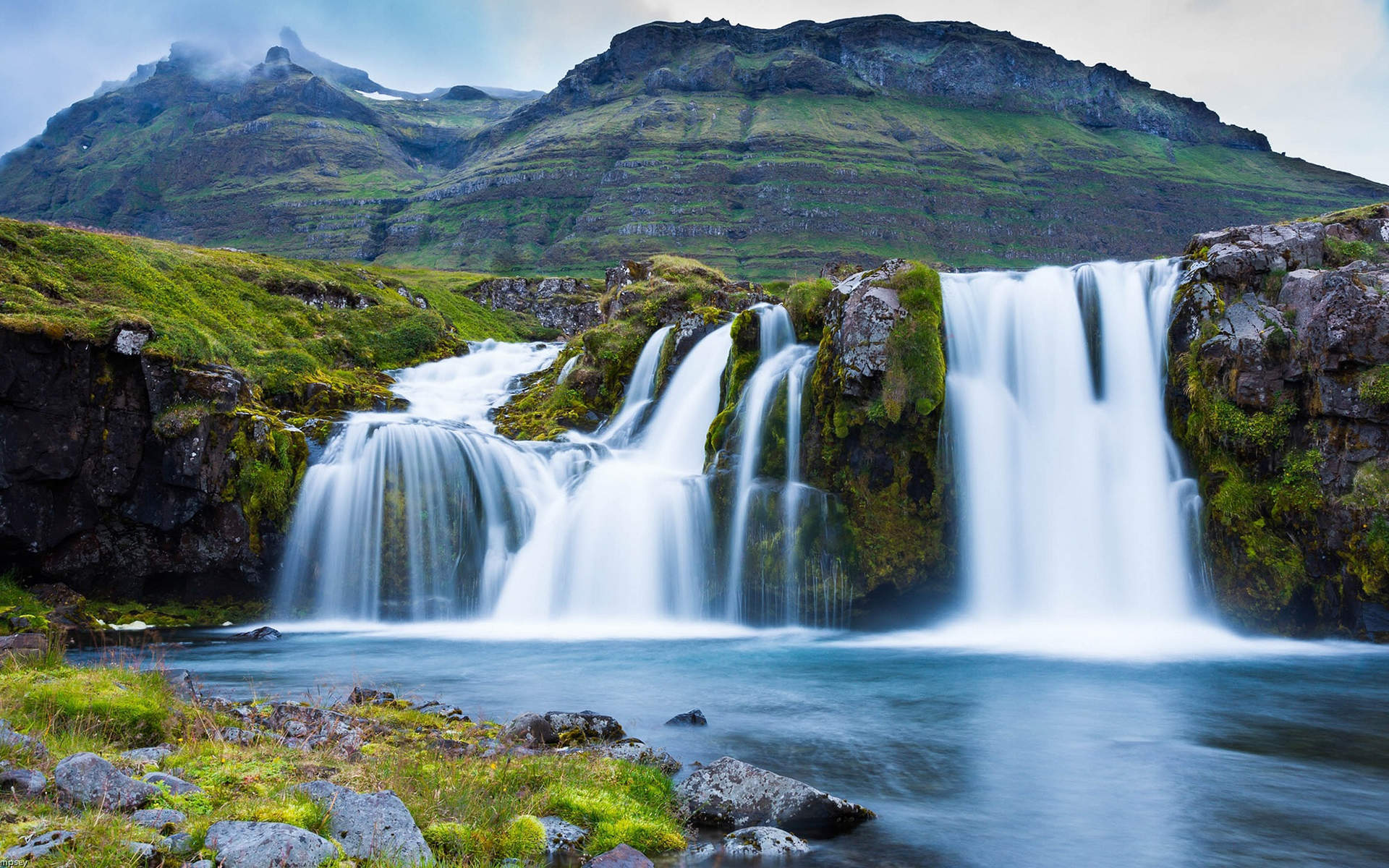 高清秀美瀑布风光河流风光电脑桌面主题壁纸下载大全图片