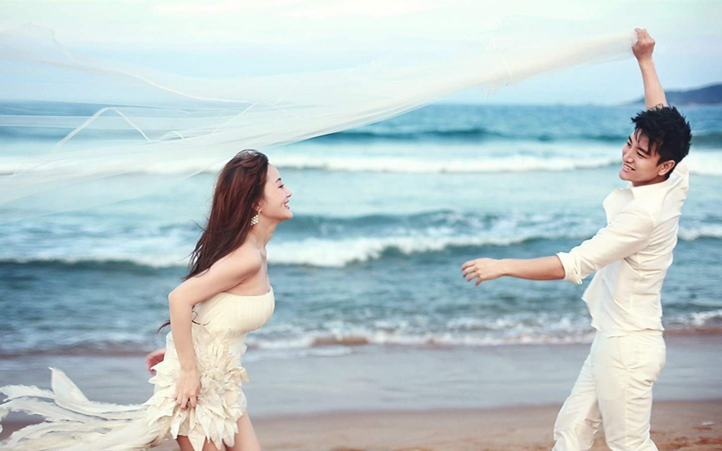 包贝尔搞怪婚纱照图片电脑桌面壁纸下载图片