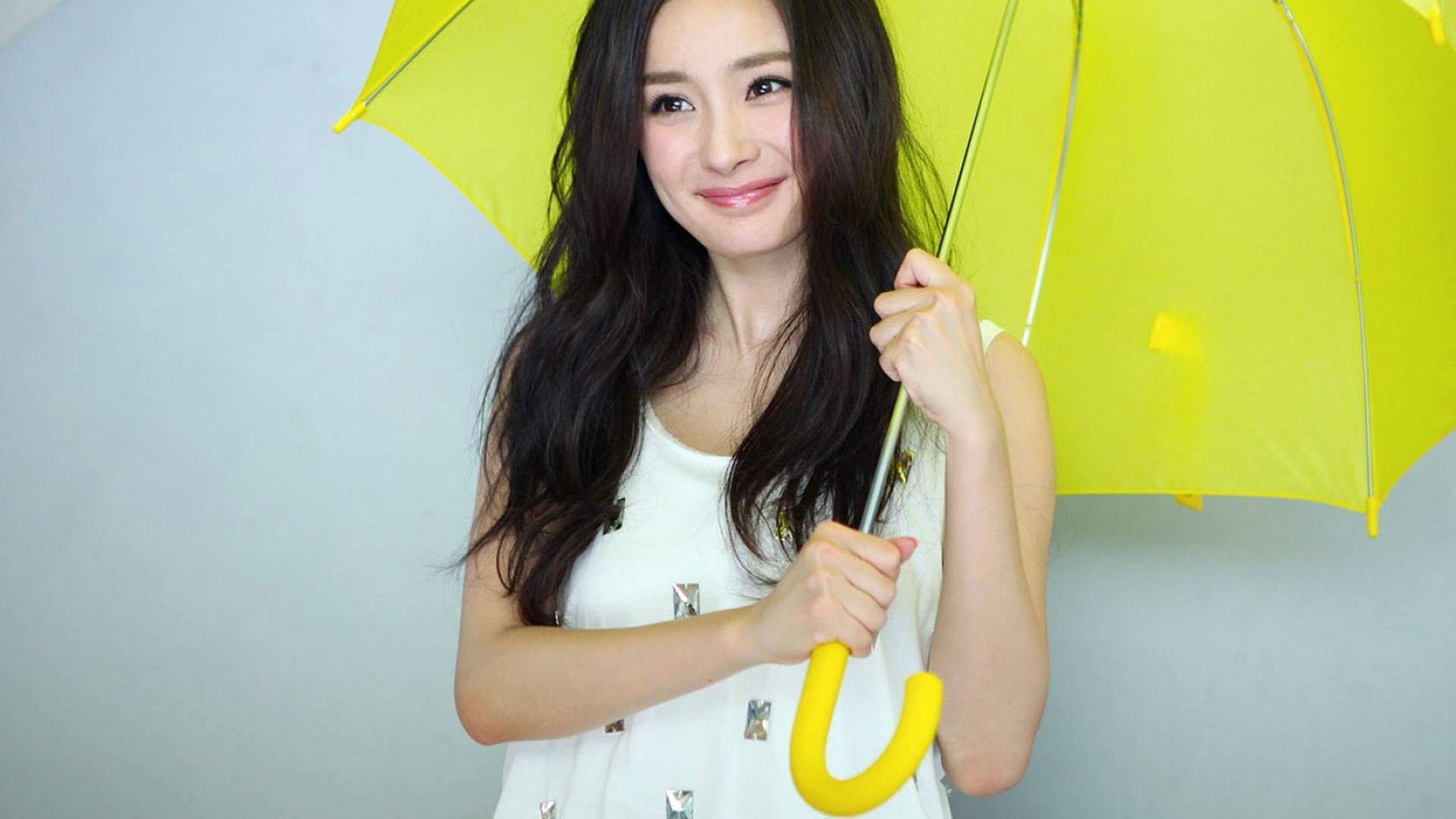 高清中国内地北京影视女演员杨幂写真win8高清电脑桌面主题壁纸下载图片