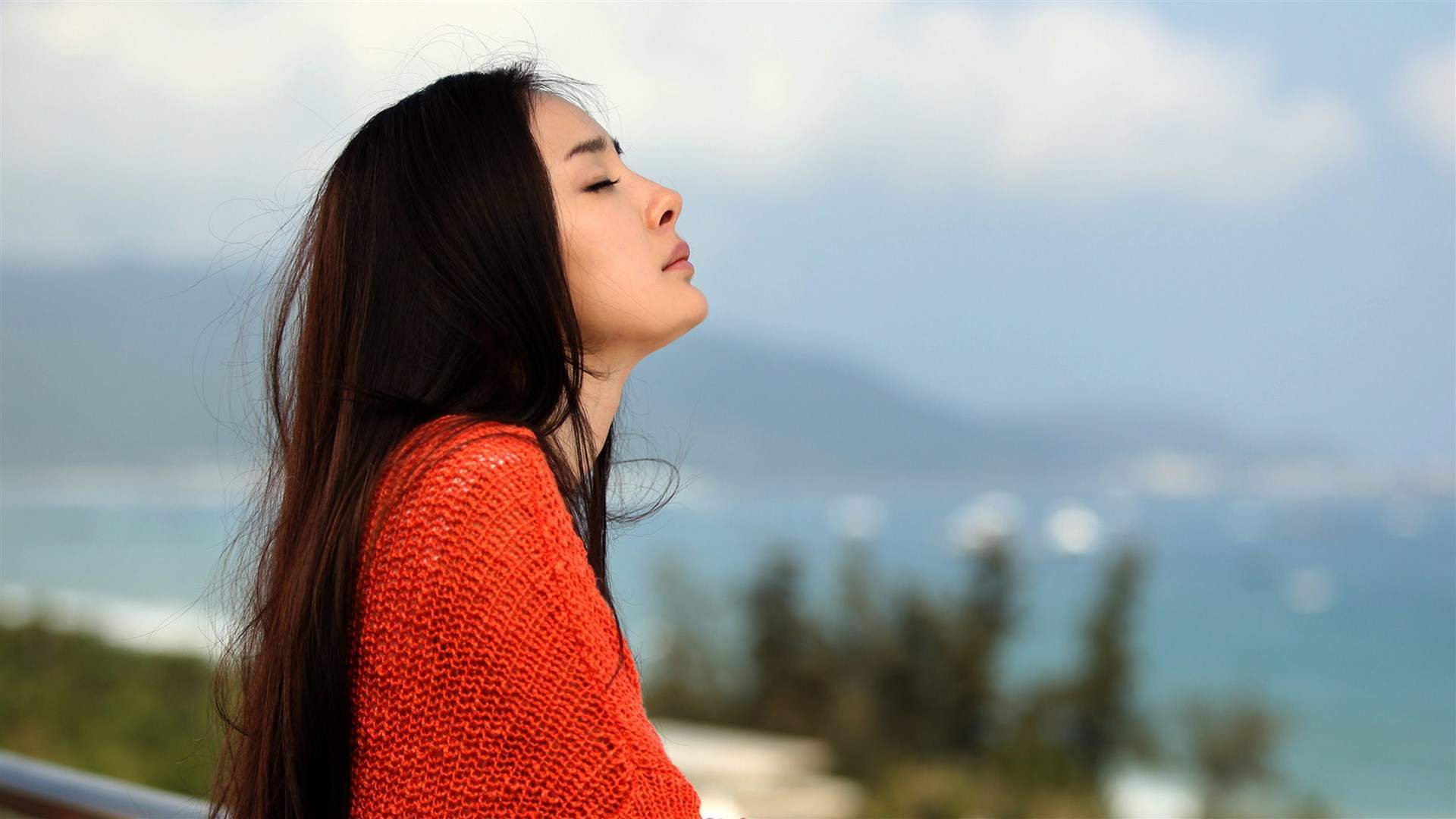 高清中国内地北京影视女演员杨幂写真win8高清电脑桌面主题壁纸下载图片