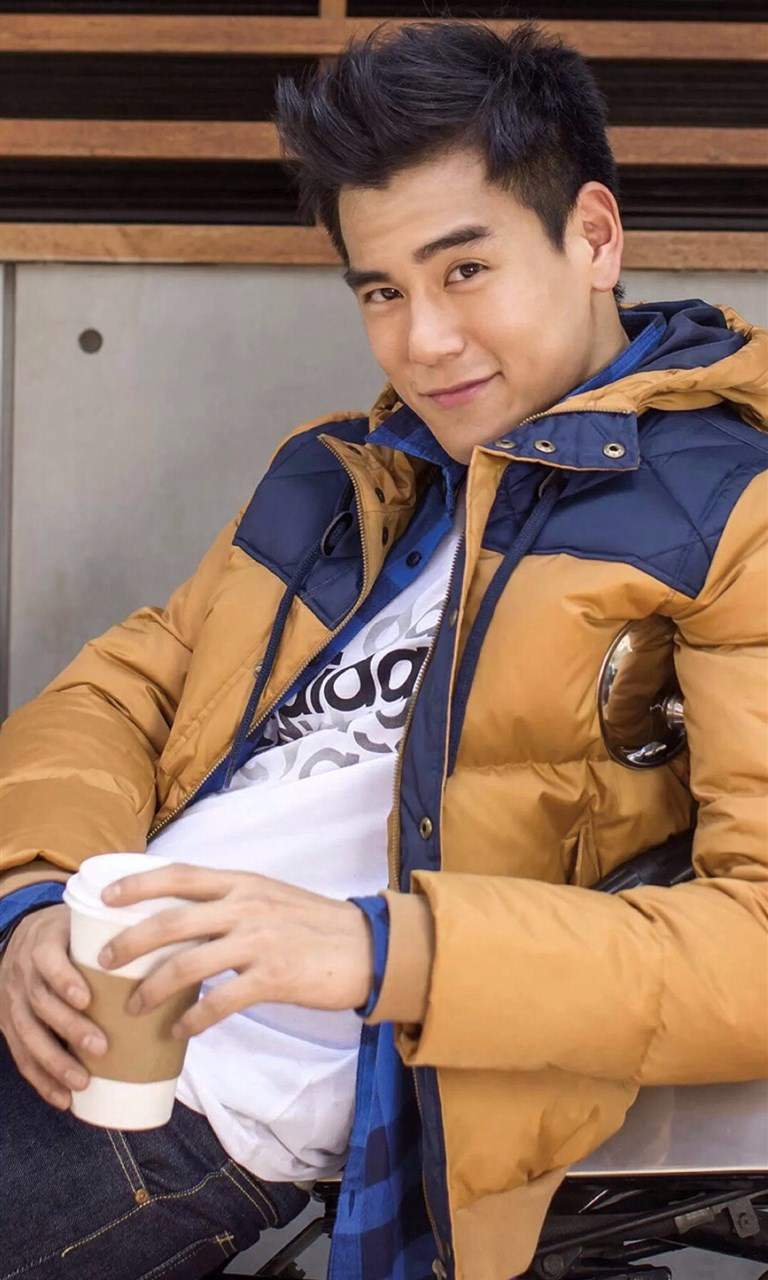 中国台湾影视男演员彭于晏上海电影节魅力写真图片图片