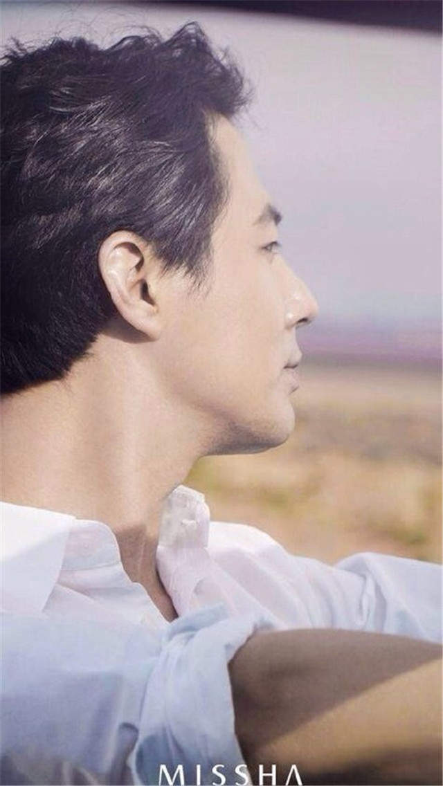 高清韩国首尔男星赵寅成帅气亮相红毯引粉丝尖叫赵寅成图片图片