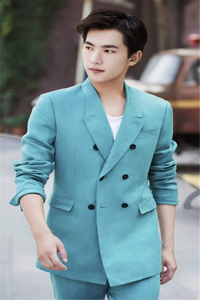 杨洋最新代言RIO锐澳鸡尾酒写真手机桌面壁纸下载图片 杨洋最新代言RIO锐澳鸡尾酒写真手机桌面壁纸下载图片