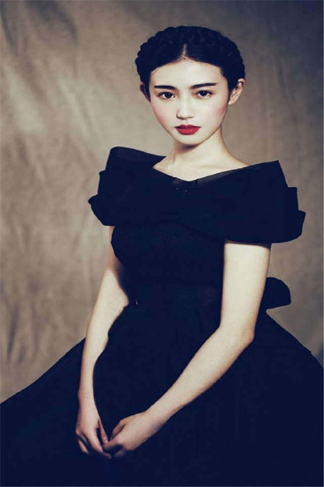 高清湖北武汉美女气质女神张辛苑巴黎浪漫写真图片手机壁纸图片