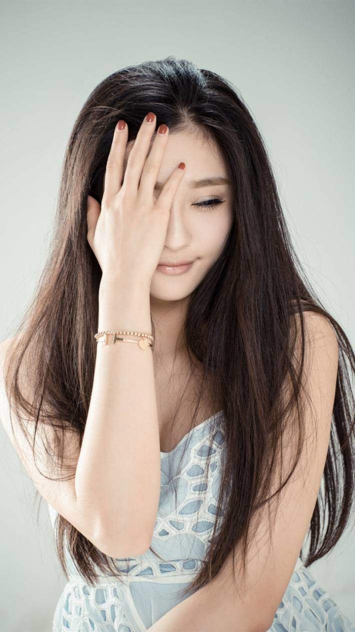 高清生于吉林省延吉美女陈冰大长腿魅力迷人时尚街拍高清图片图片