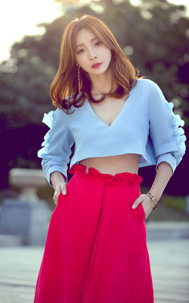 高清中国内地湖南衡阳女演员柳岩时尚魅力写真高清电脑桌面壁纸下载图片