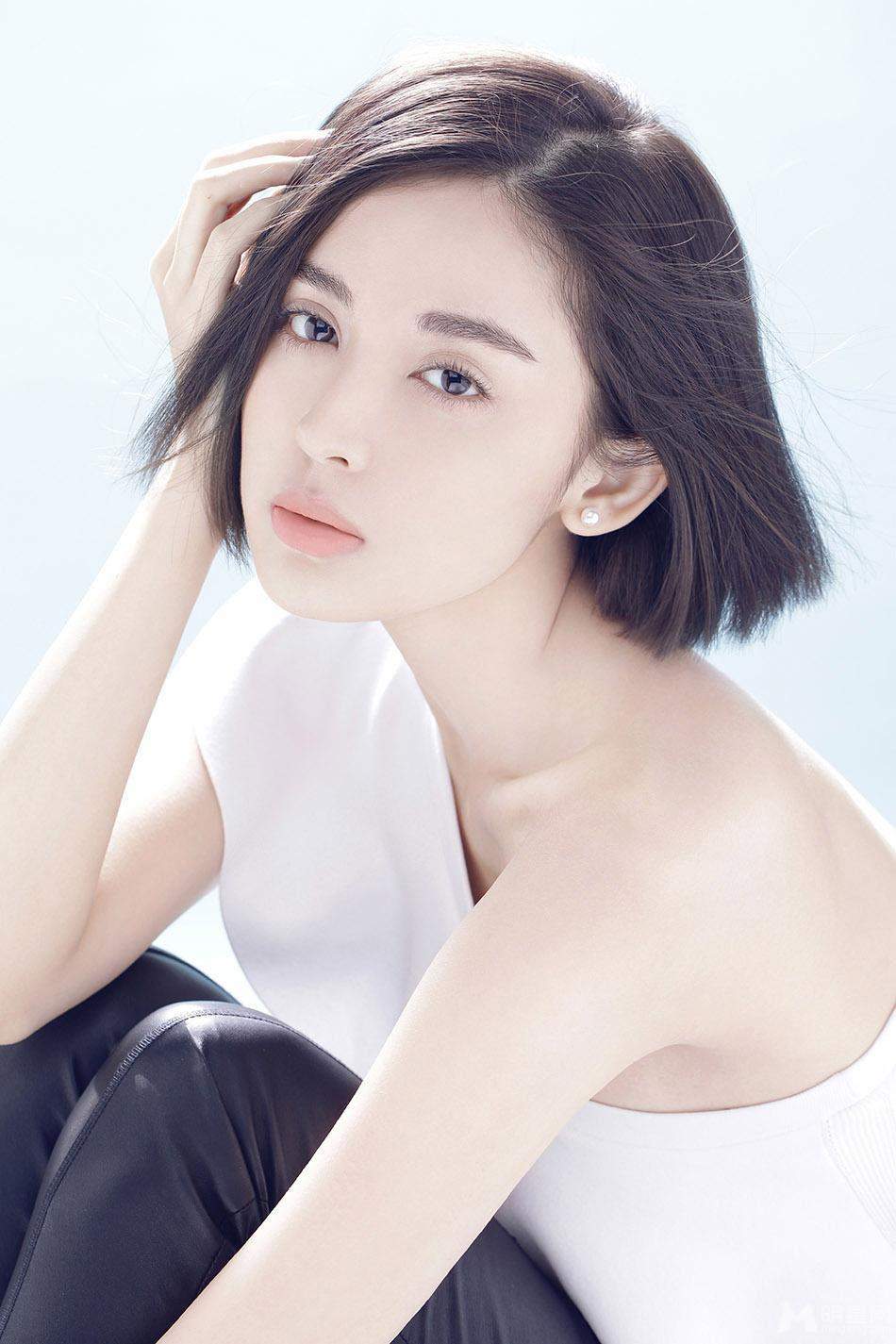 中国内地新疆乌鲁木齐市影视女演员古力娜扎清秀写真手机壁纸图片