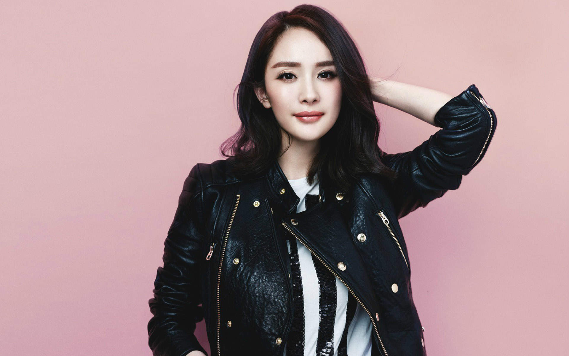 女神杨幂短发皮衣图片写真电脑壁纸下载图片