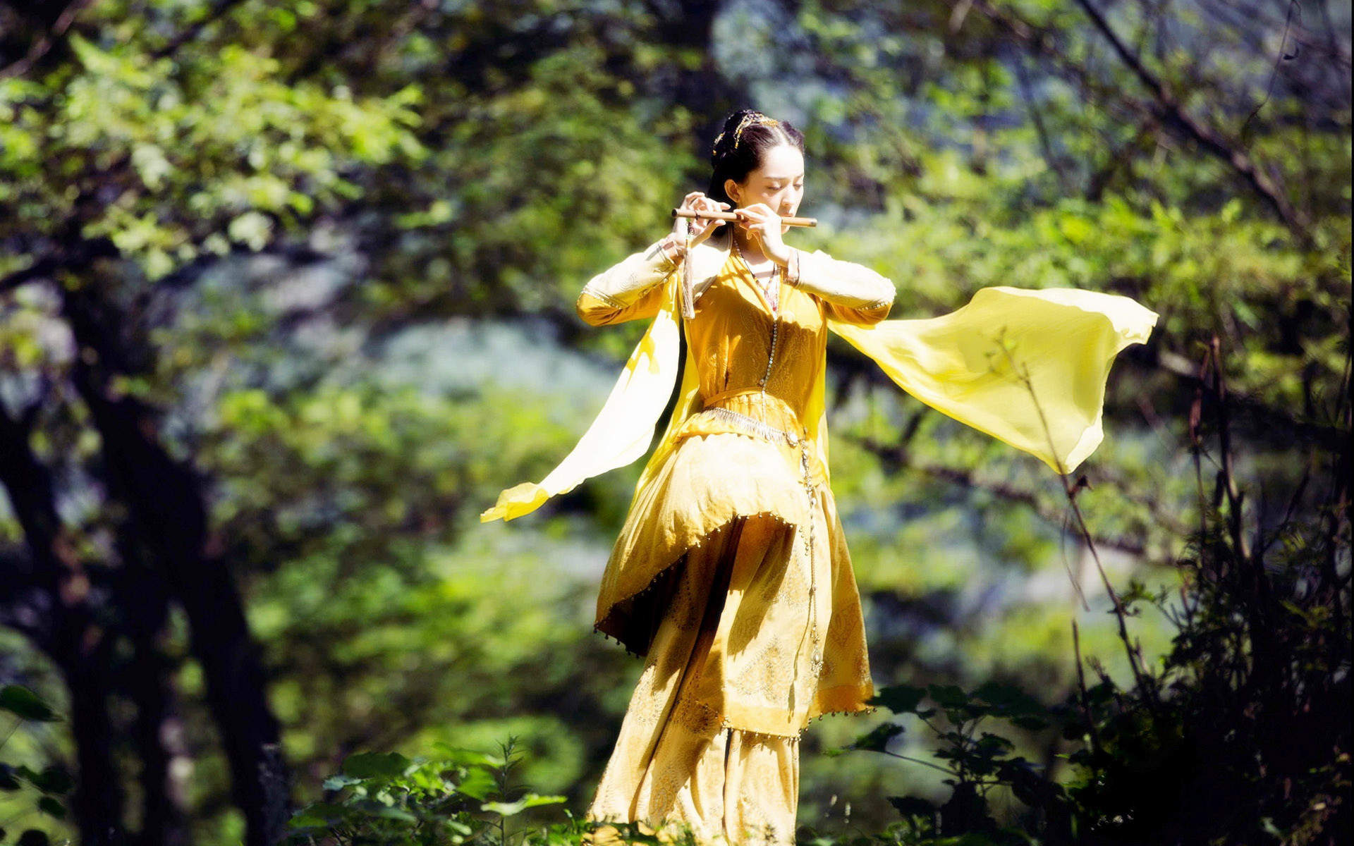 中国内地新疆乌鲁木齐市影视女演员古力娜扎清秀写真手机壁纸图片