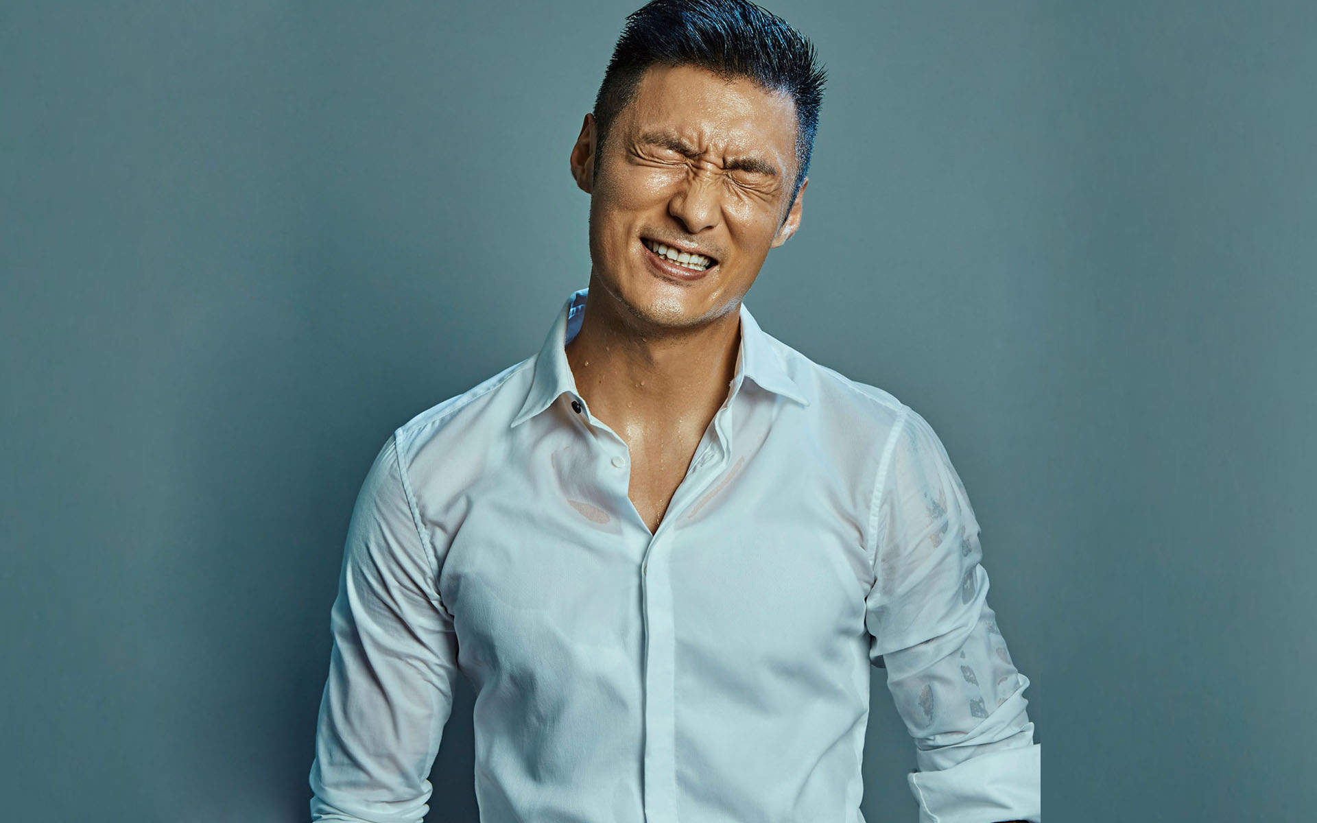 大陆内地男明星魅力型男帅哥余文乐高清桌面壁纸下载图片