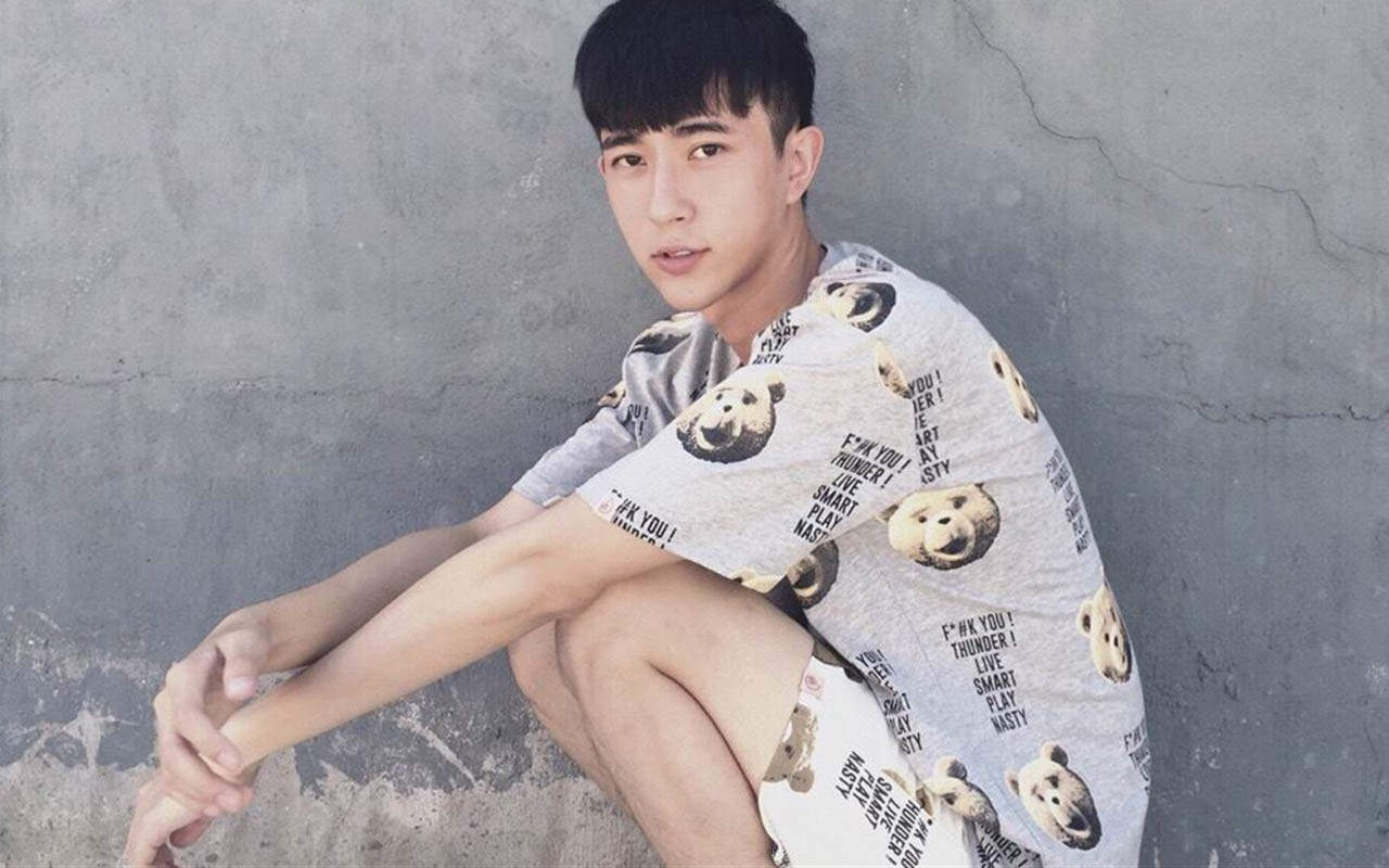高清新疆乌鲁木齐男明星于朦胧清新少年感写真图片图片 高清新疆乌鲁木齐男明星于朦胧清新少年感写真图片图片
