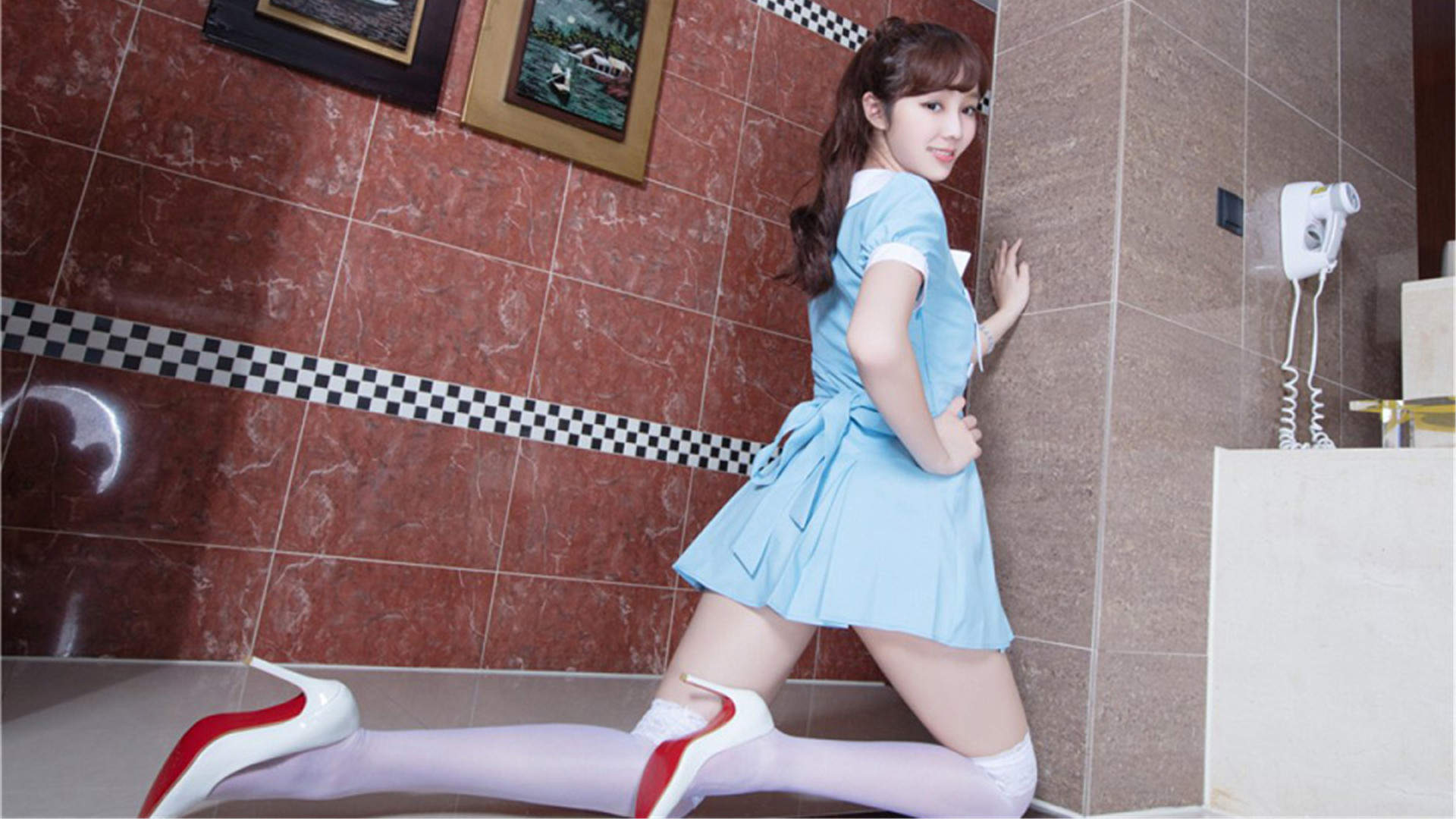 长腿美女图片