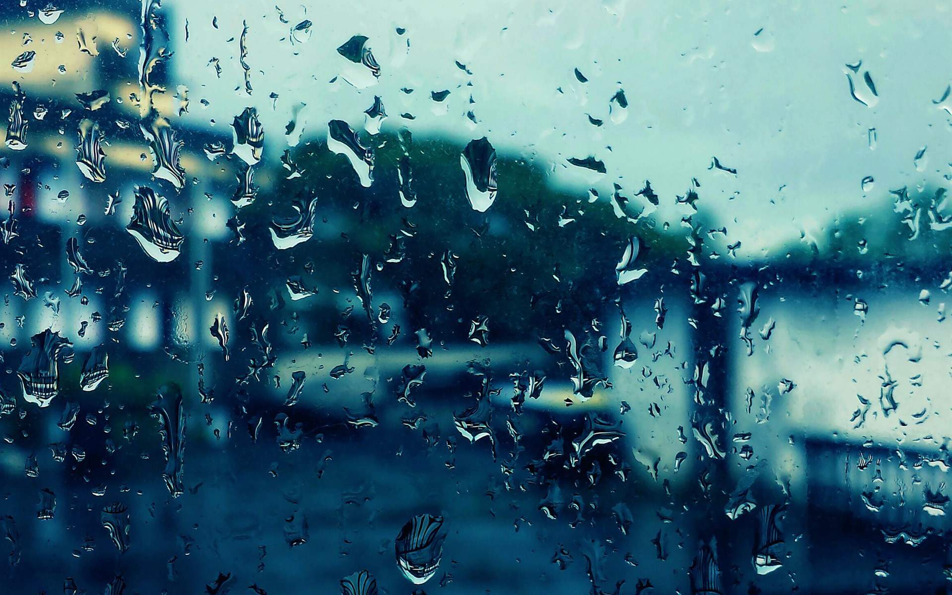 高清雨水水珠2022年6月份日历桌面壁纸护眼绿色水滴图片