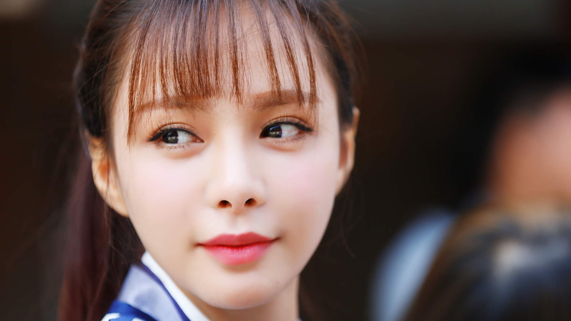 高清湖南省湘西吉首市美女沈梦辰抹胸性感唯美写真图片图片