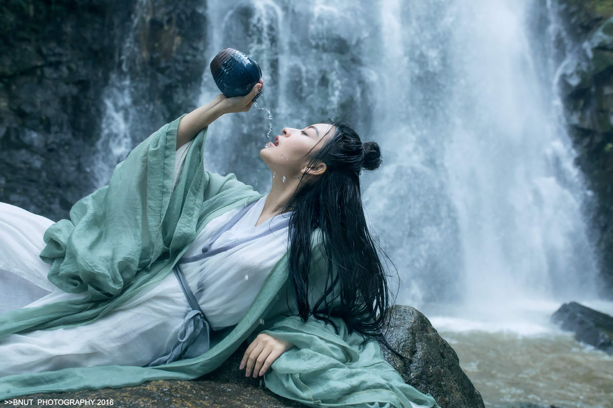 壮观唯美的瀑布自然风景图片桌面壁纸第二辑图片
