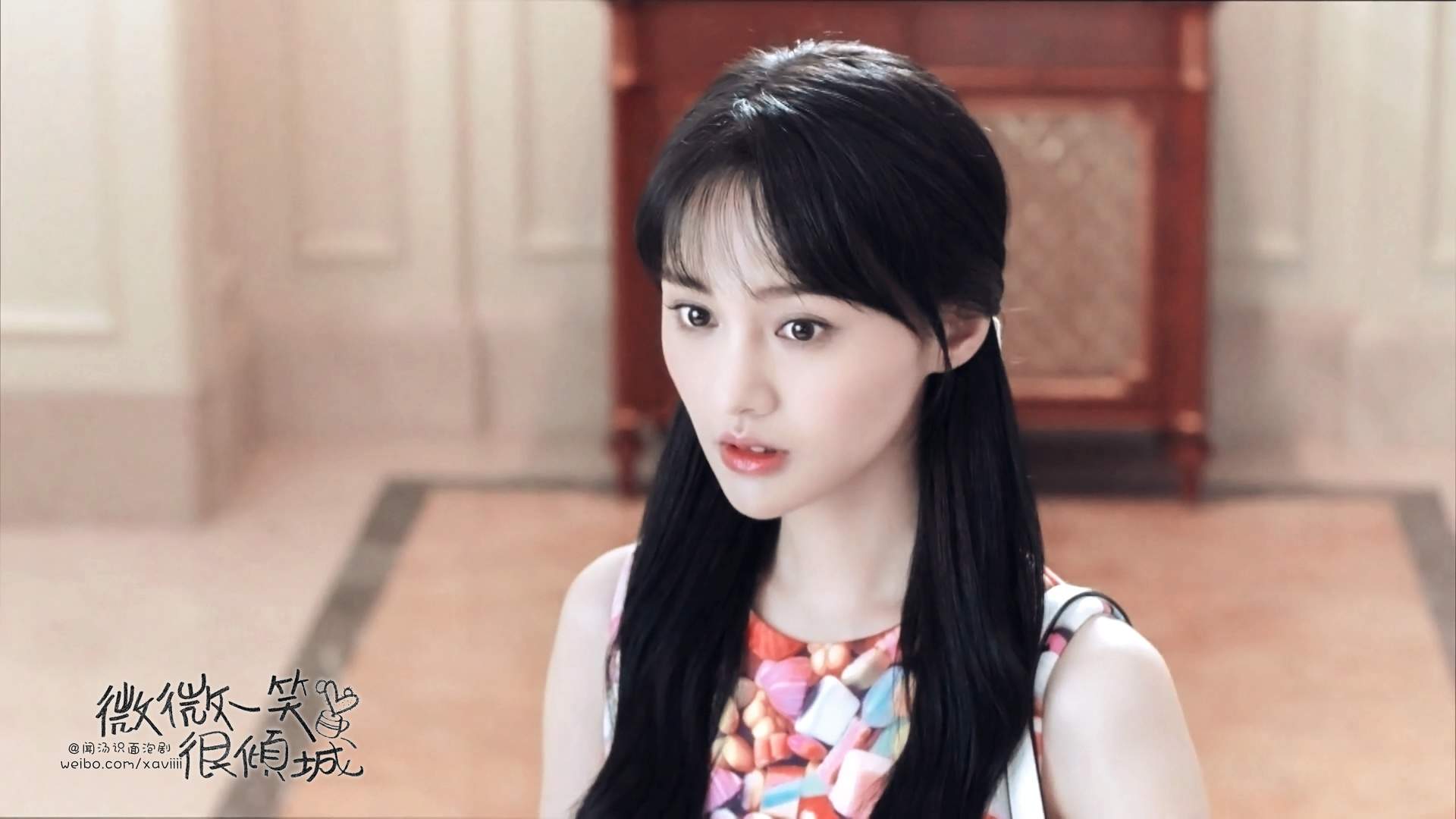 高清中国内地女演员郑爽泡面刘海清爽元气写真图片图片