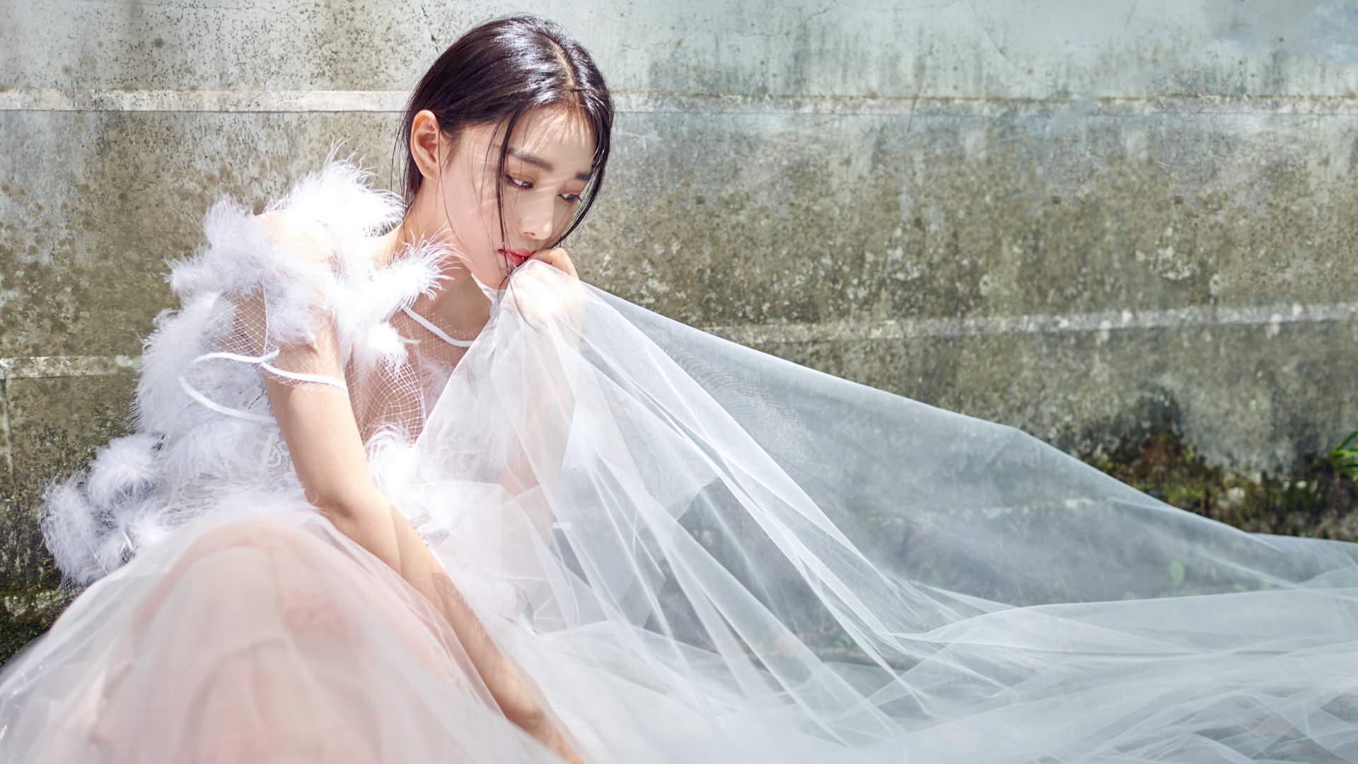 文咏珊《新娘ModernBride》性感婚纱写真图片图片