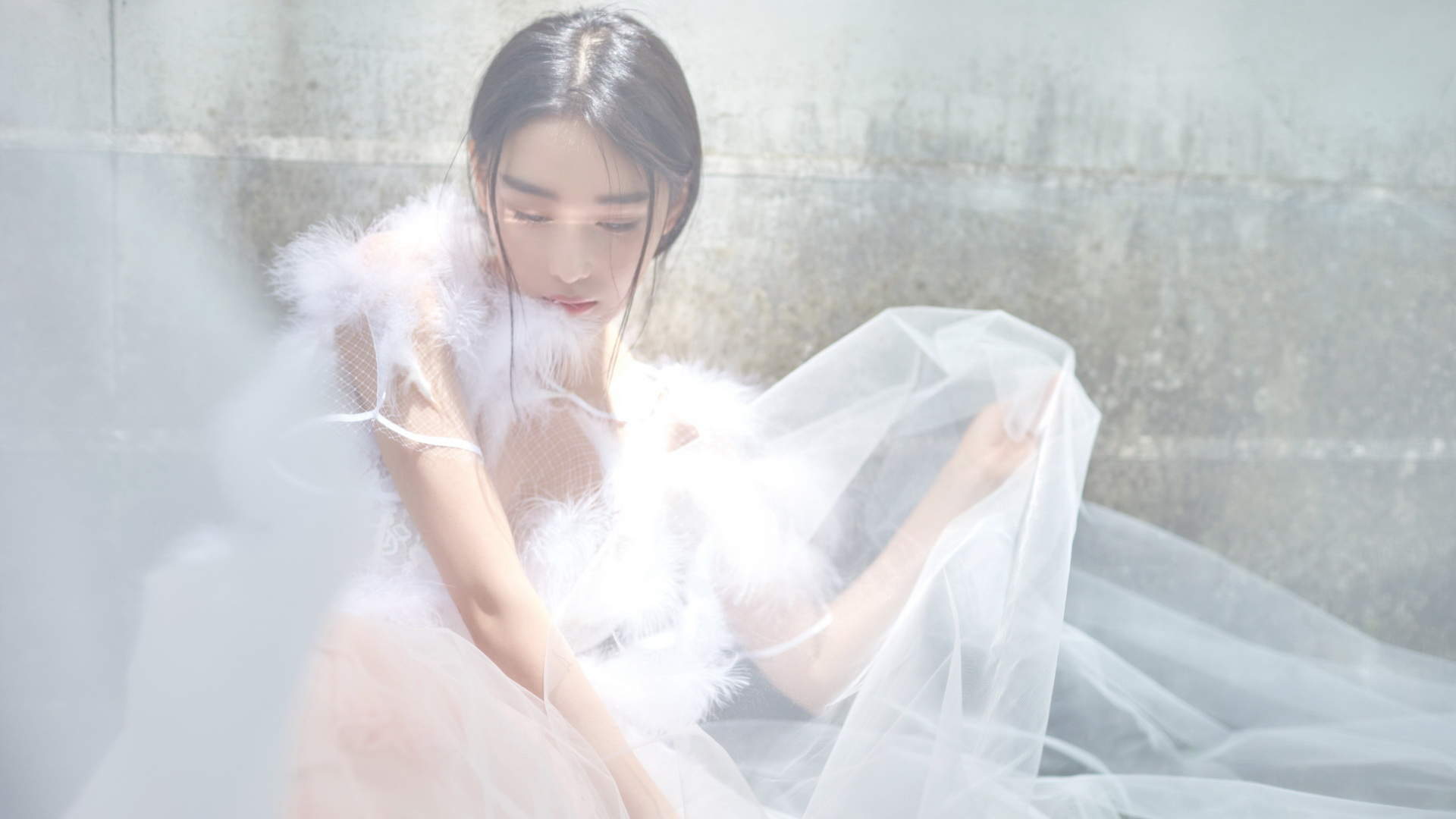 张馨予性感婚纱照高清写真图片图片