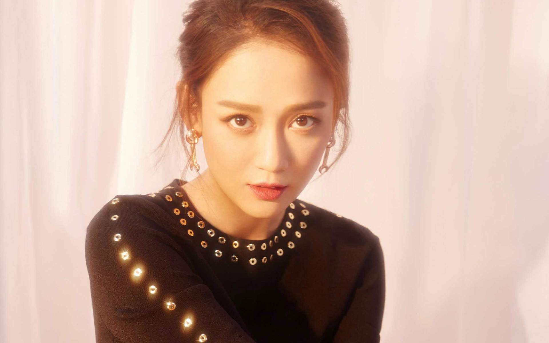 高清台湾省新竹县女演员《笑傲江湖OL》陈乔恩代言唯美东方不败精选壁纸图片