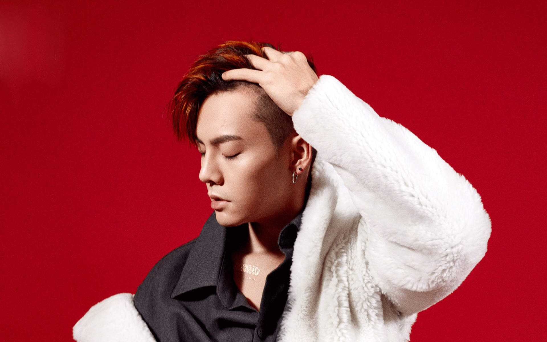 中国香港华语影视男演员歌手陈伟霆第四张个人专辑《headsortails》宣传写真图片陈伟霆专辑封面写真图片图片