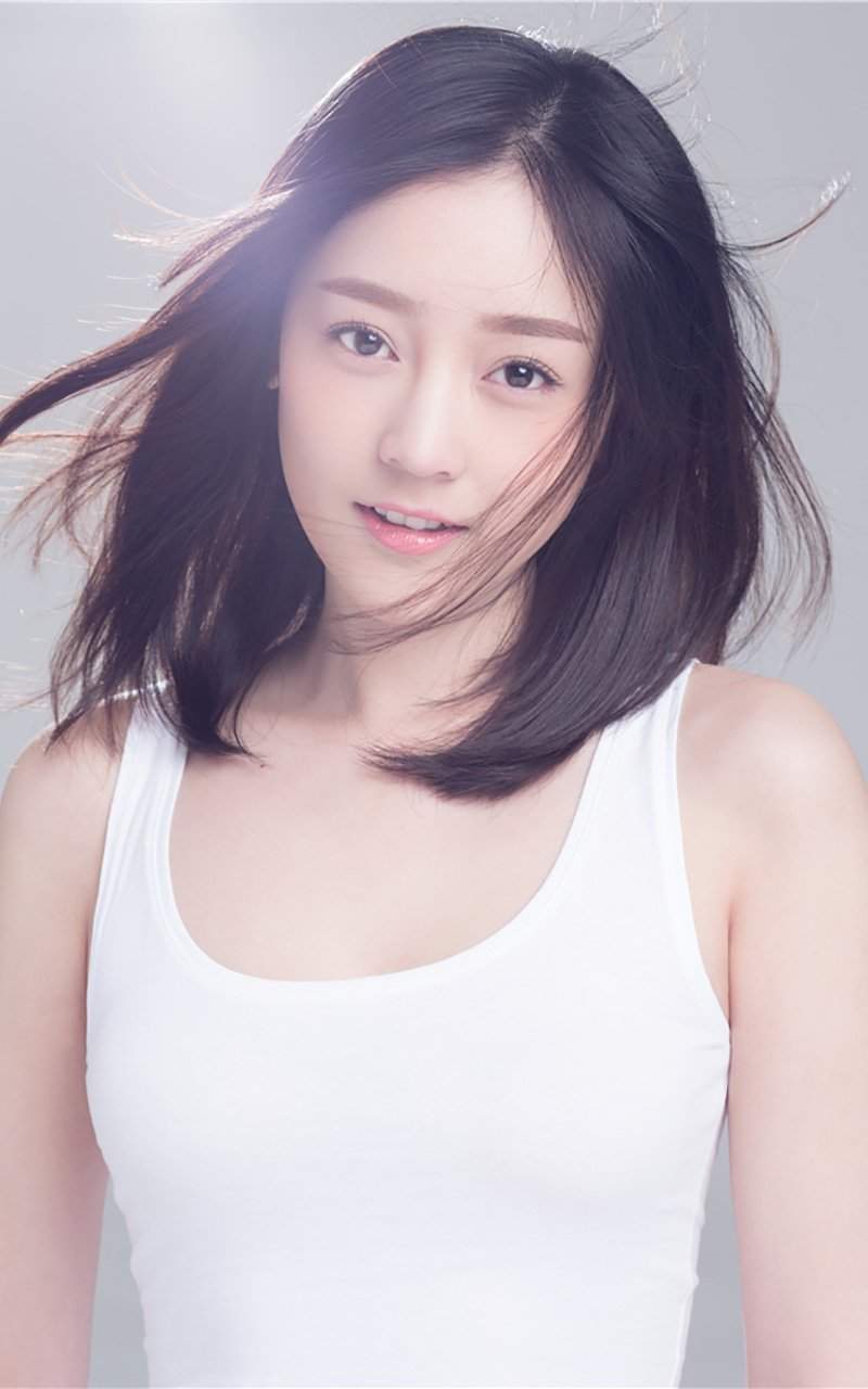 高清湖北省十堰美女氧气美女何花清纯甜美时尚写真手机壁纸下载图片