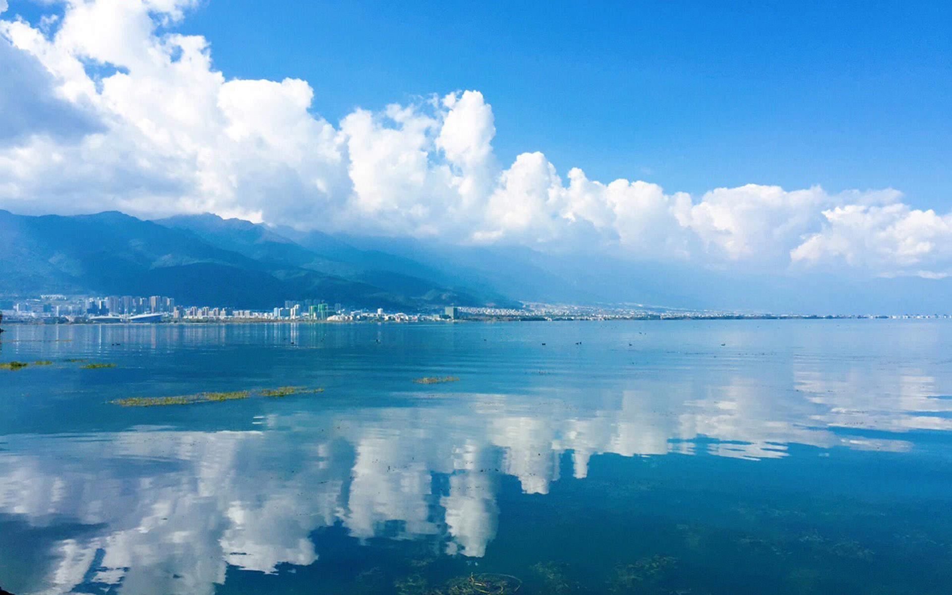 湖泊图片
