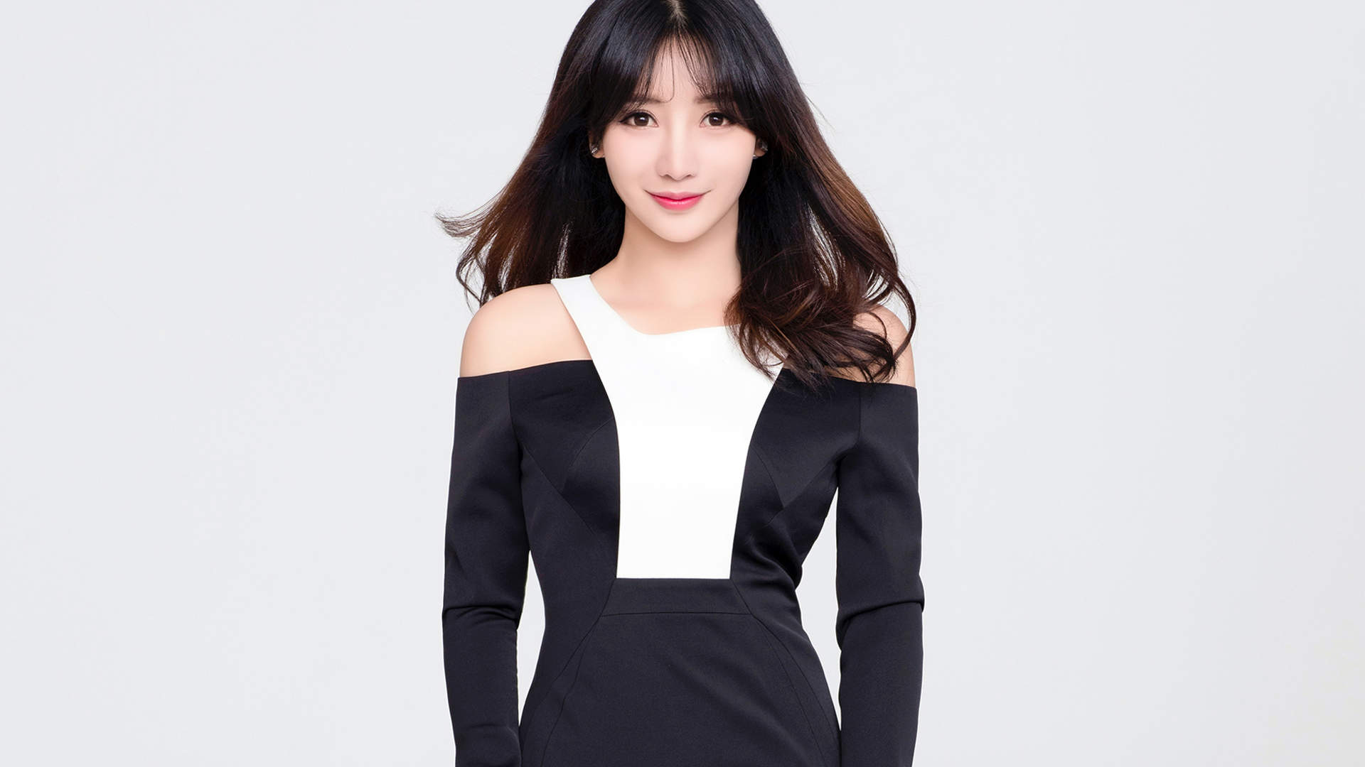 高清中国内地湖南衡阳女演员柳岩时尚魅力写真高清电脑桌面壁纸下载图片