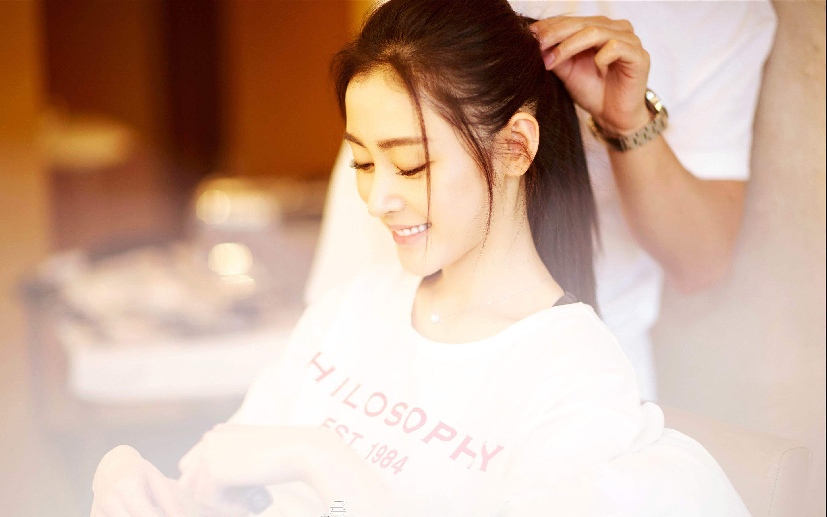 IU李智恩高清舞台性感可爱图片图片