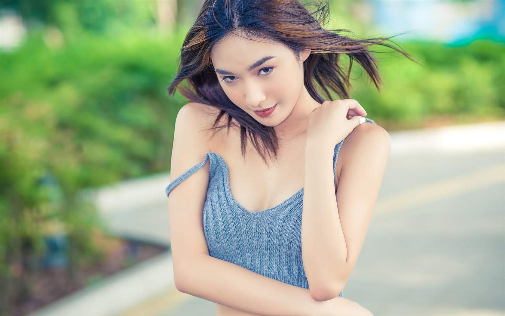高清最流行女裤鹂蔓热裤长腿性感写真图片图片