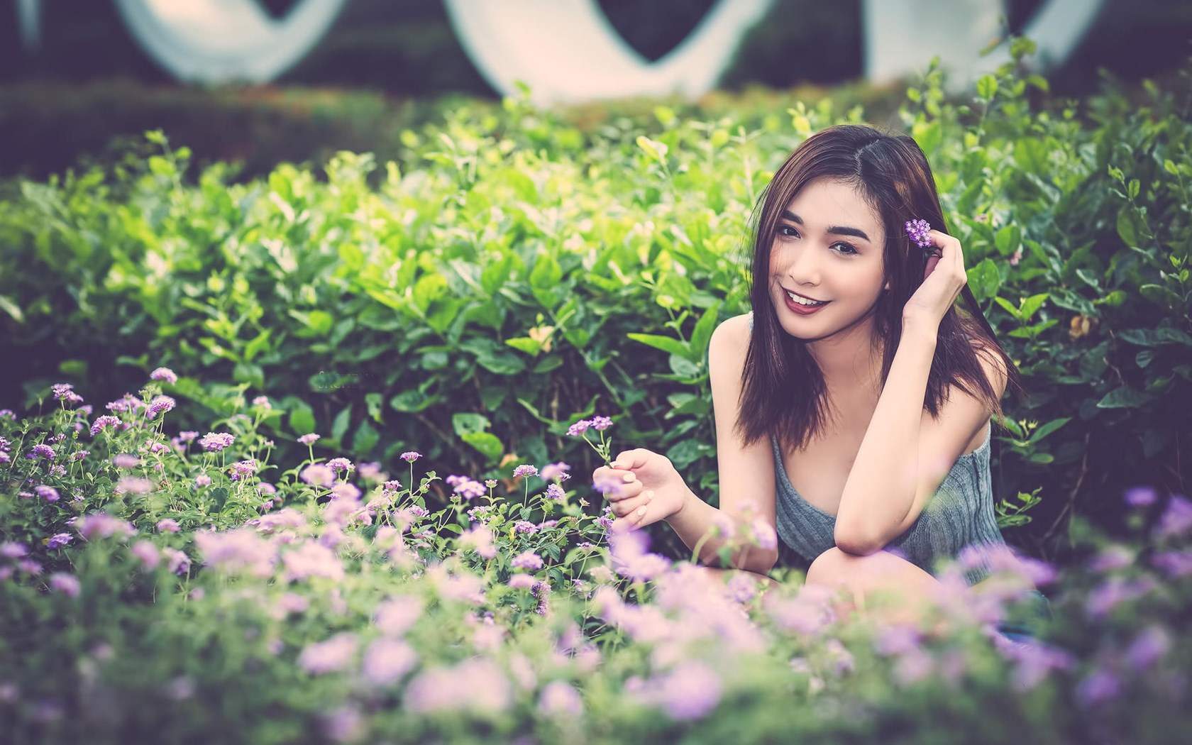 高清最流行女裤鹂蔓热裤长腿性感写真图片图片