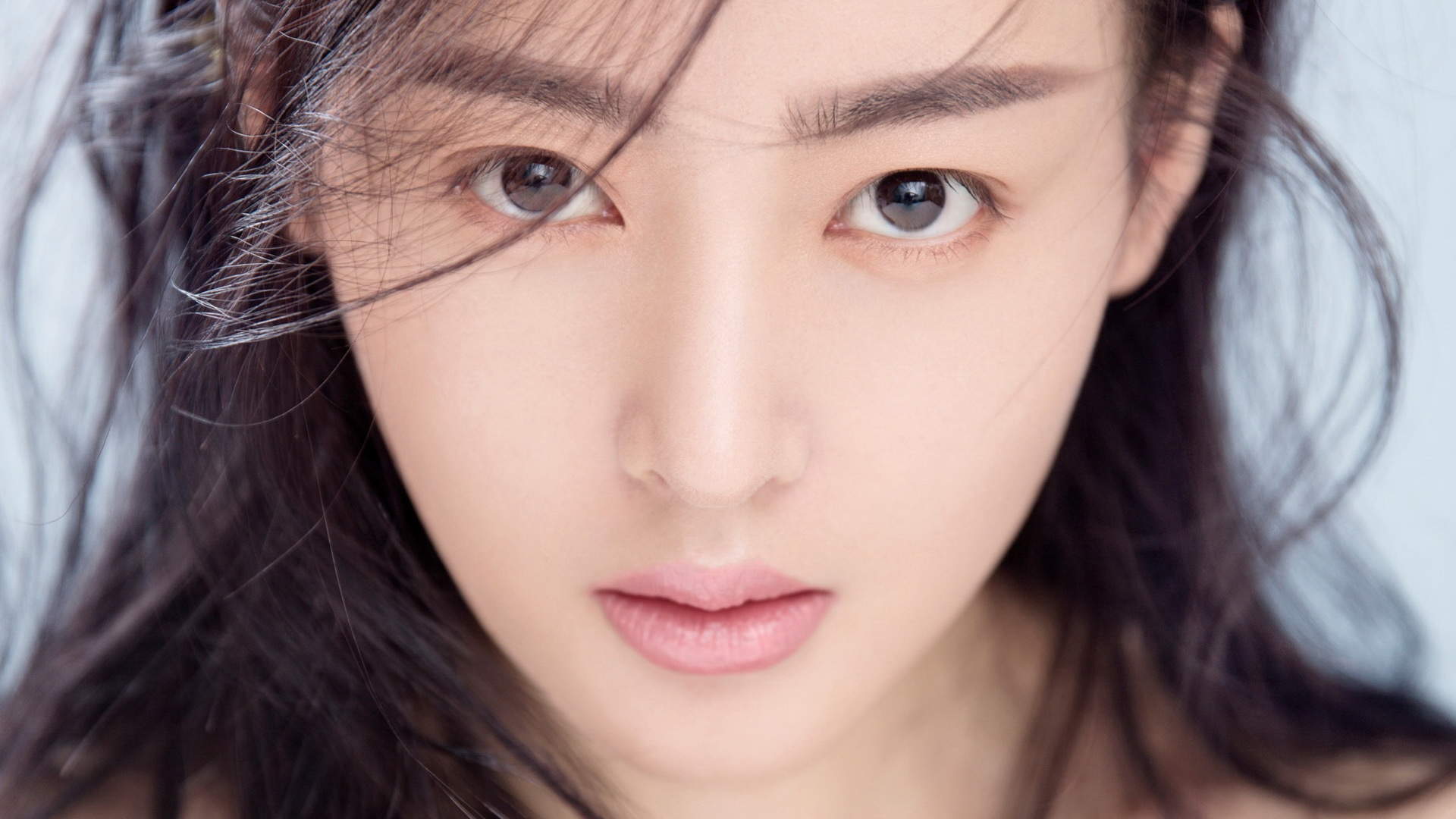 高清哈尔滨新生代女演员张天爱唯美仙气写真图片桌面壁纸图片