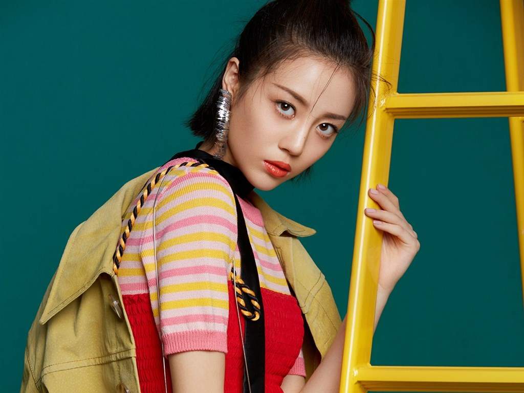高清北京美女李溪芮时尚甜美街拍图片图片