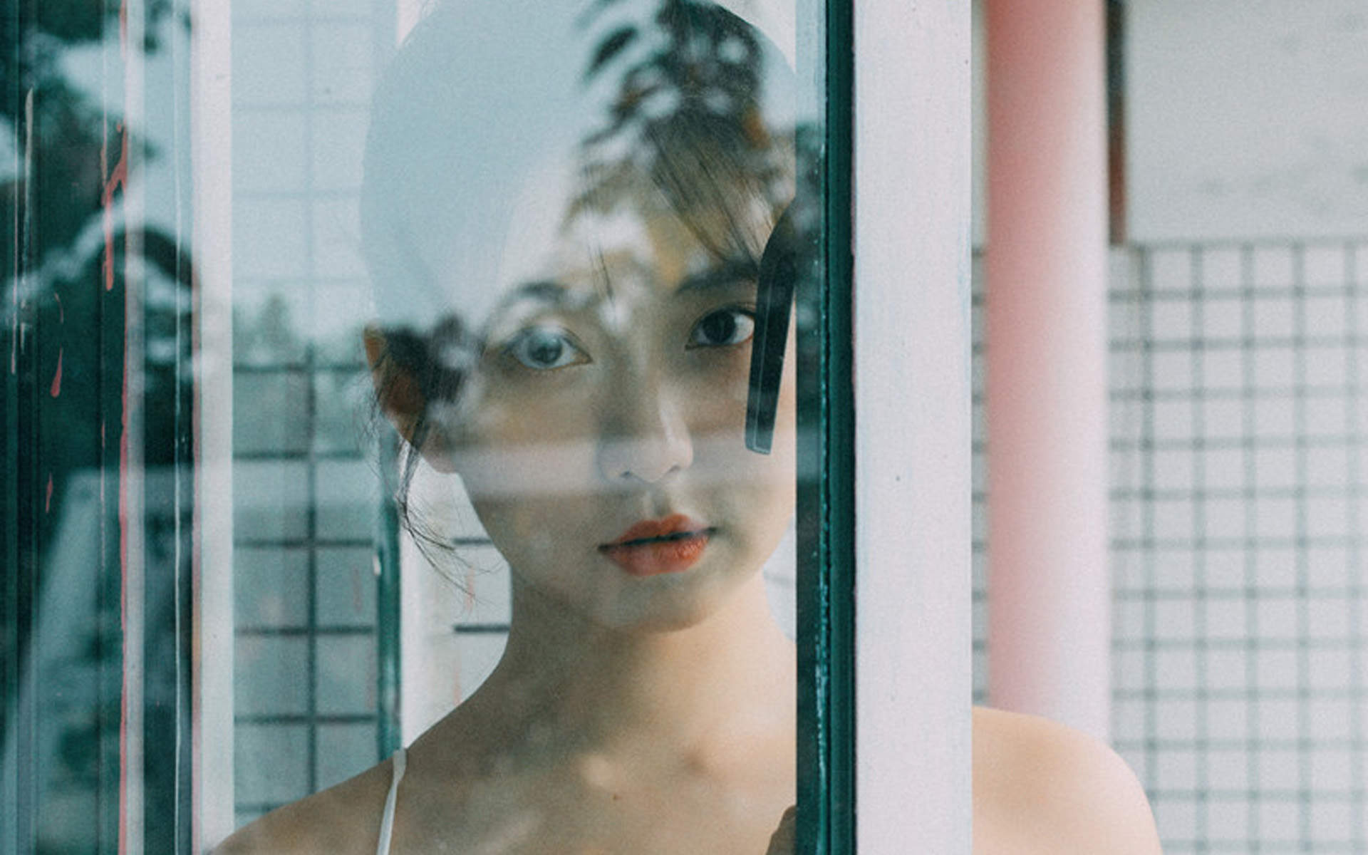 豹纹女孩薛可绮Cocci黑丝网袜诱惑美女写真图片