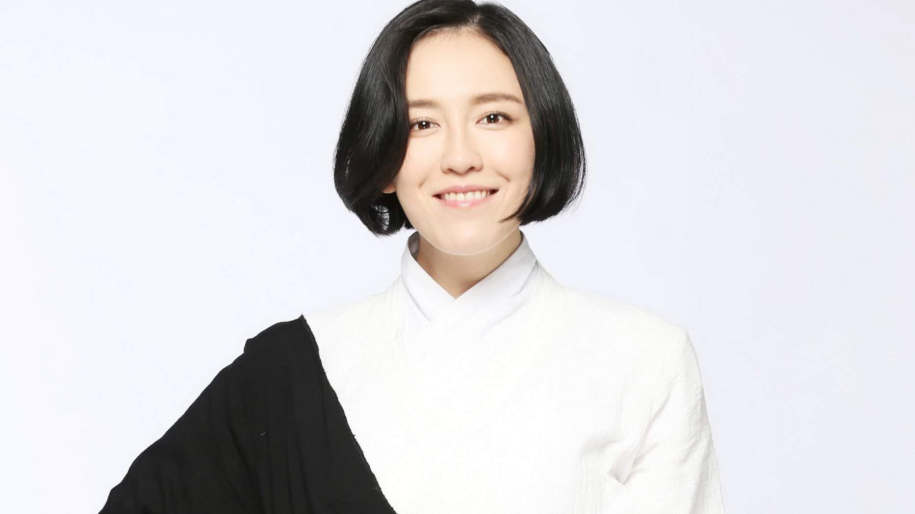 山东籍内地女演员美女演员吕佳容高清壁纸图片