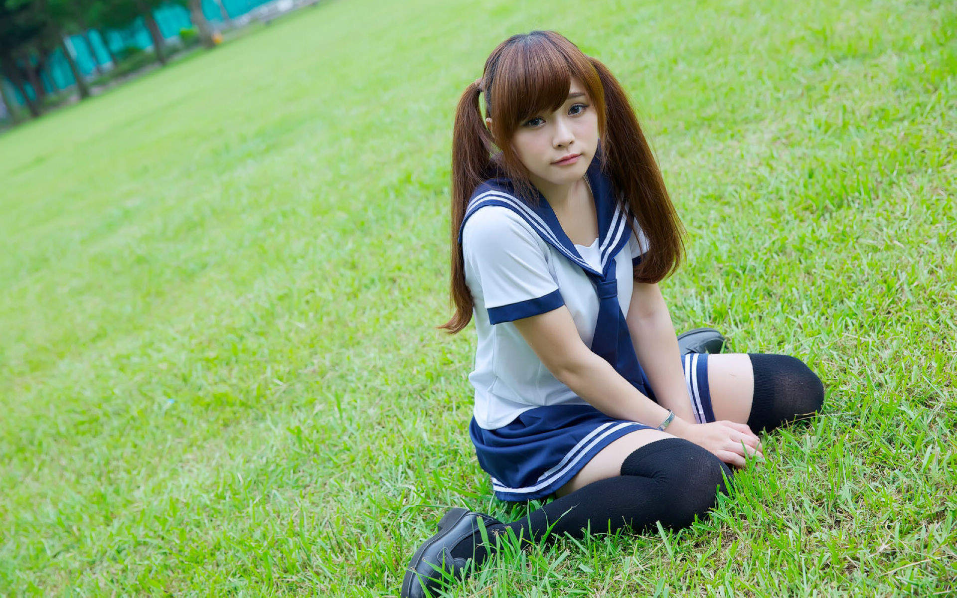 高清90后校花甜美灵动美少女学生装清纯写真图片手机壁纸图片