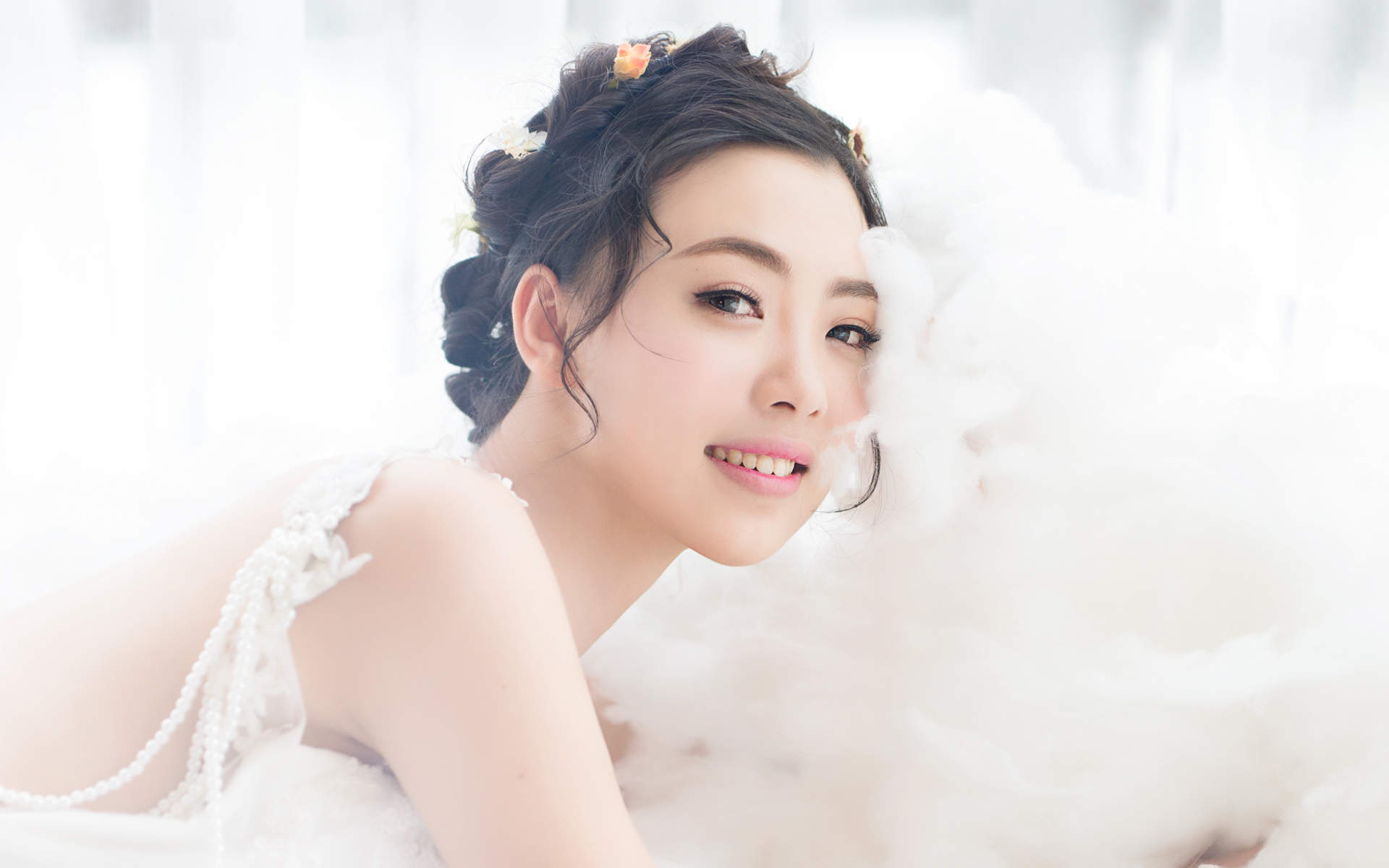 大陆女明星清新美女治愈系清纯唯美白皙高清桌面壁纸图片
