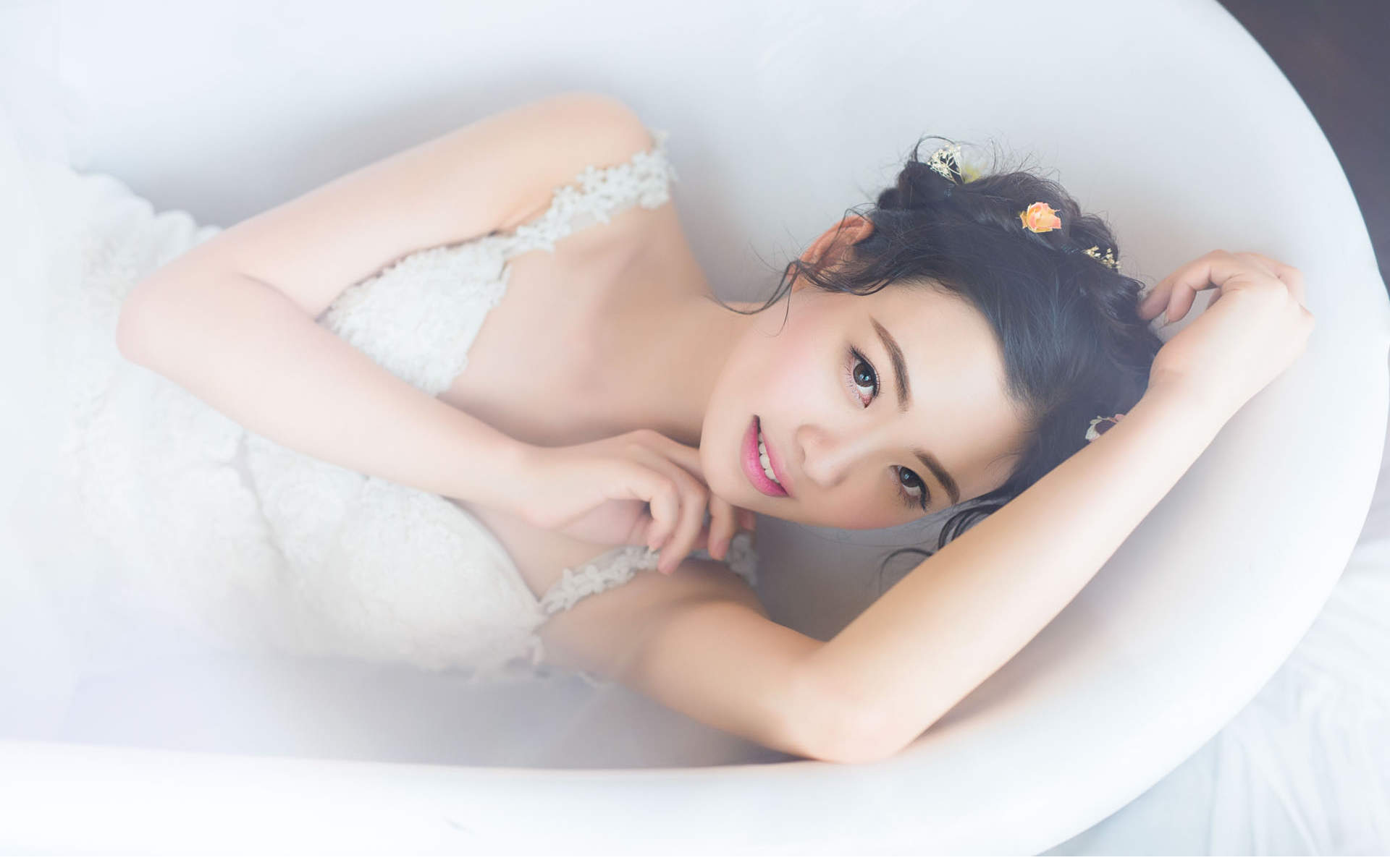 大陆女明星清新美女治愈系清纯唯美白皙高清桌面壁纸图片