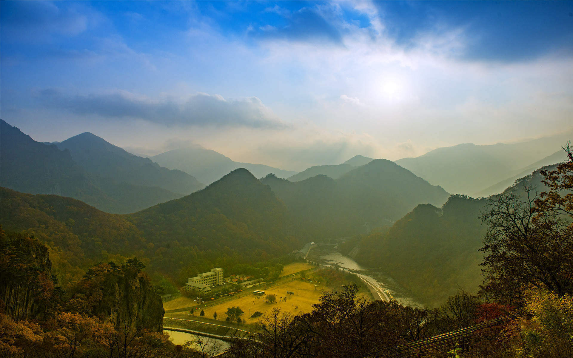 辽宁本溪关门山水库风景桌面壁纸下载图片