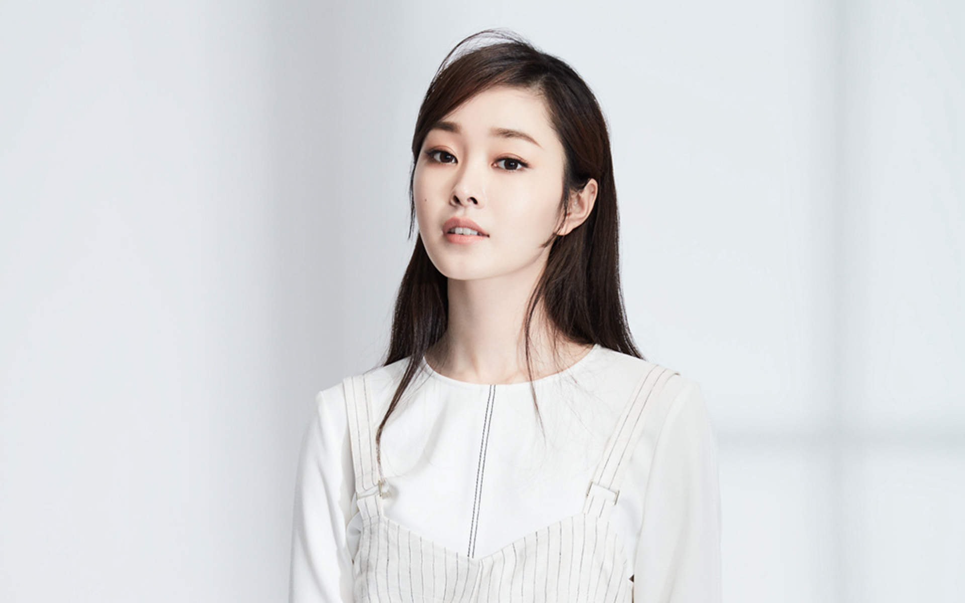 中国内地湖北省荆门女演员宋轶抹胸长裙性感诱惑写真图片 中国内地湖北省荆门女演员宋轶抹胸长裙性感诱惑写真图片