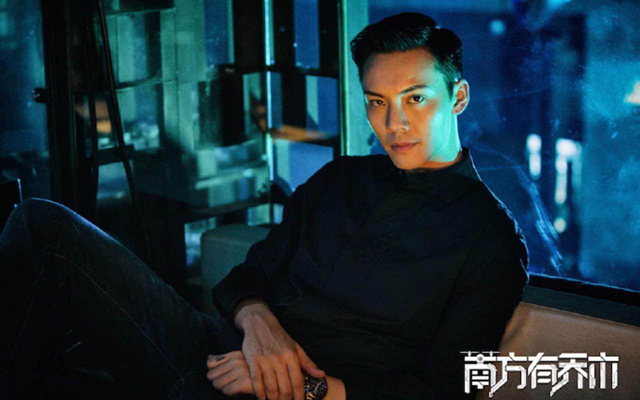 中国台湾歌手、演员伊能静郑希怡张萌合体大片写真图片图片