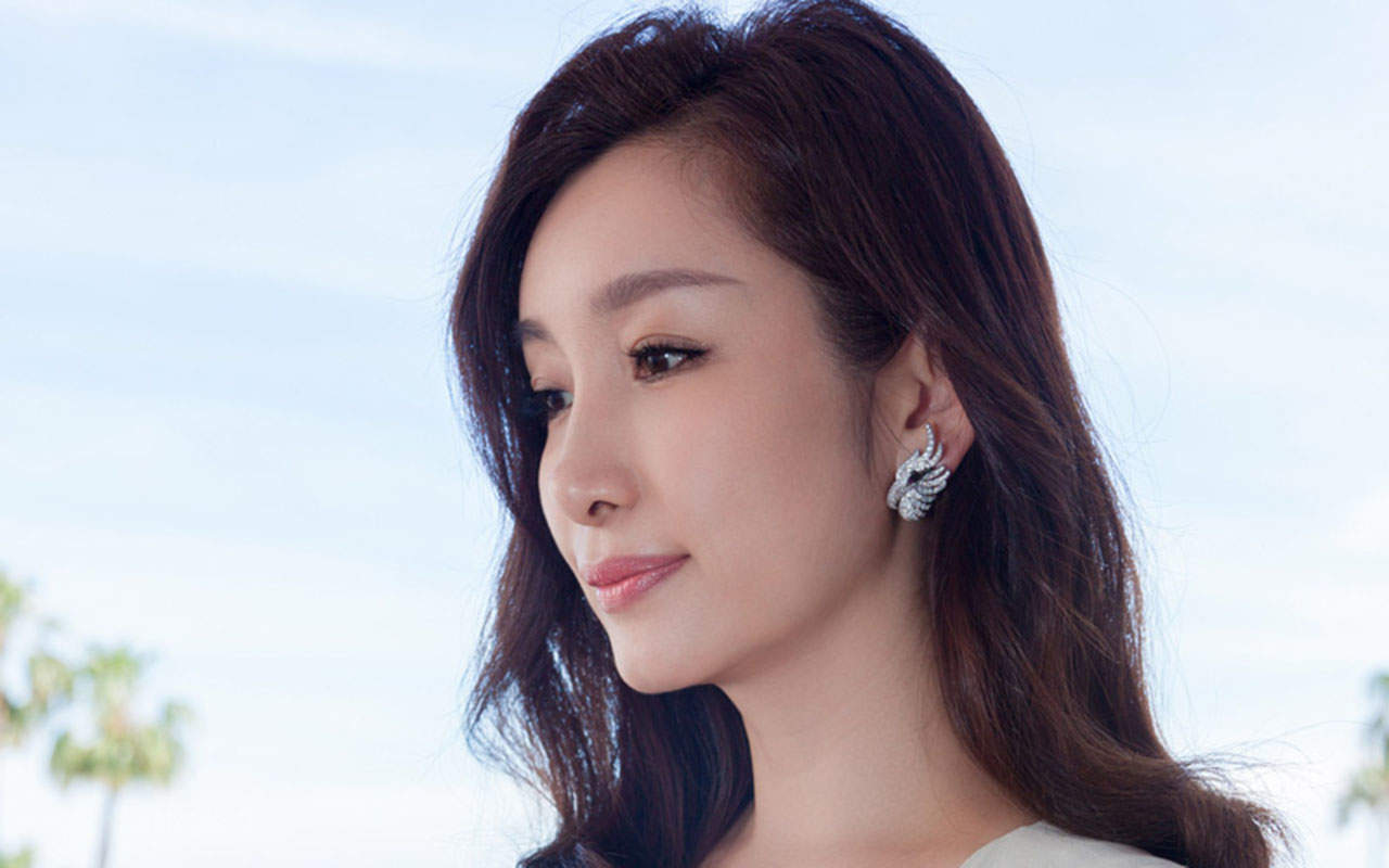 高清中国辽宁省营口女演员秦海璐写真图片图片