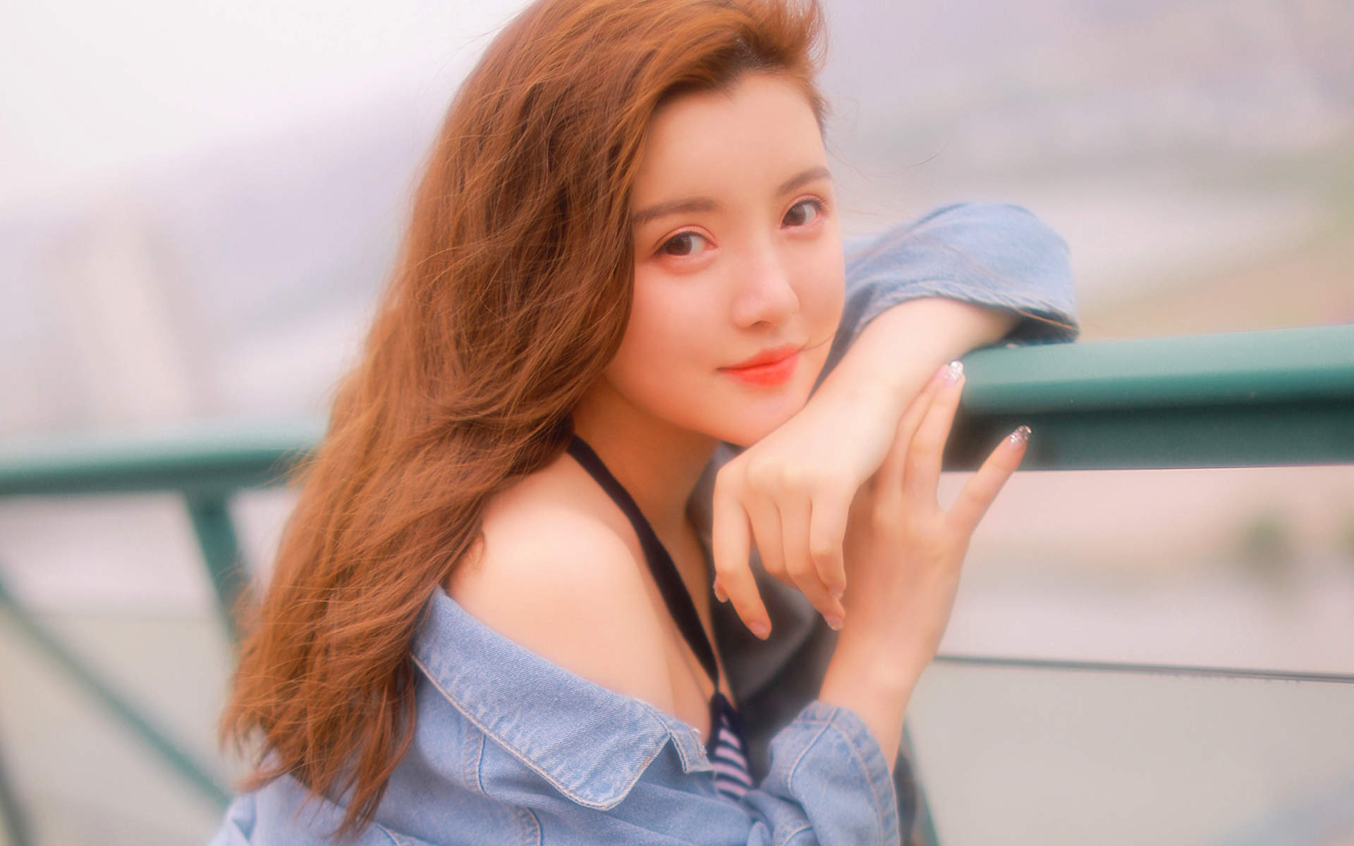 大陆女明星清新美女治愈系清纯唯美白皙高清桌面壁纸图片