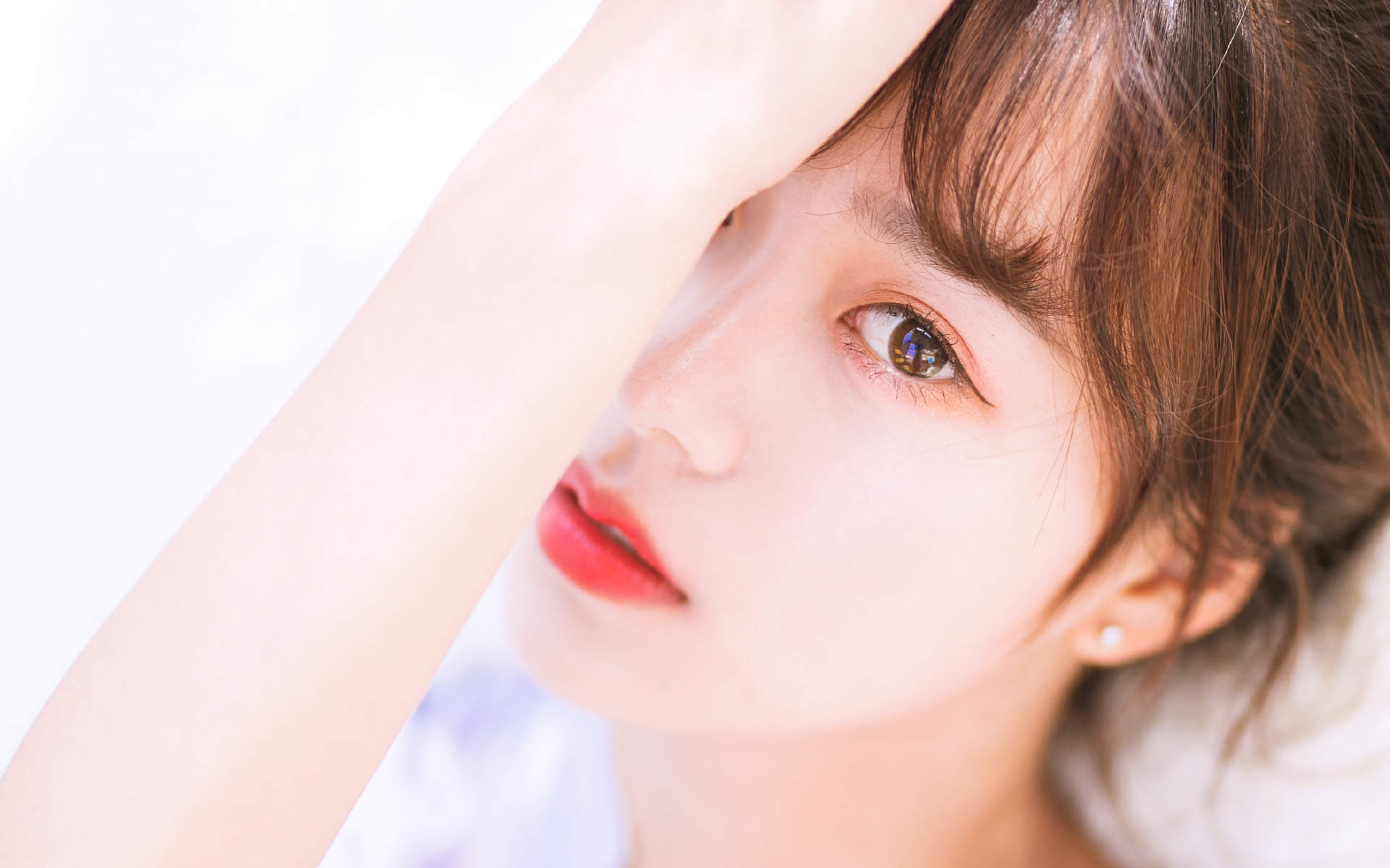 大陆女明星清新美女治愈系清纯唯美白皙高清桌面壁纸图片
