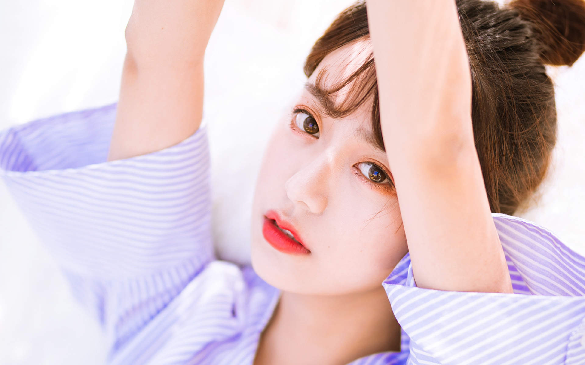 大陆女明星清新美女治愈系清纯唯美白皙高清桌面壁纸图片