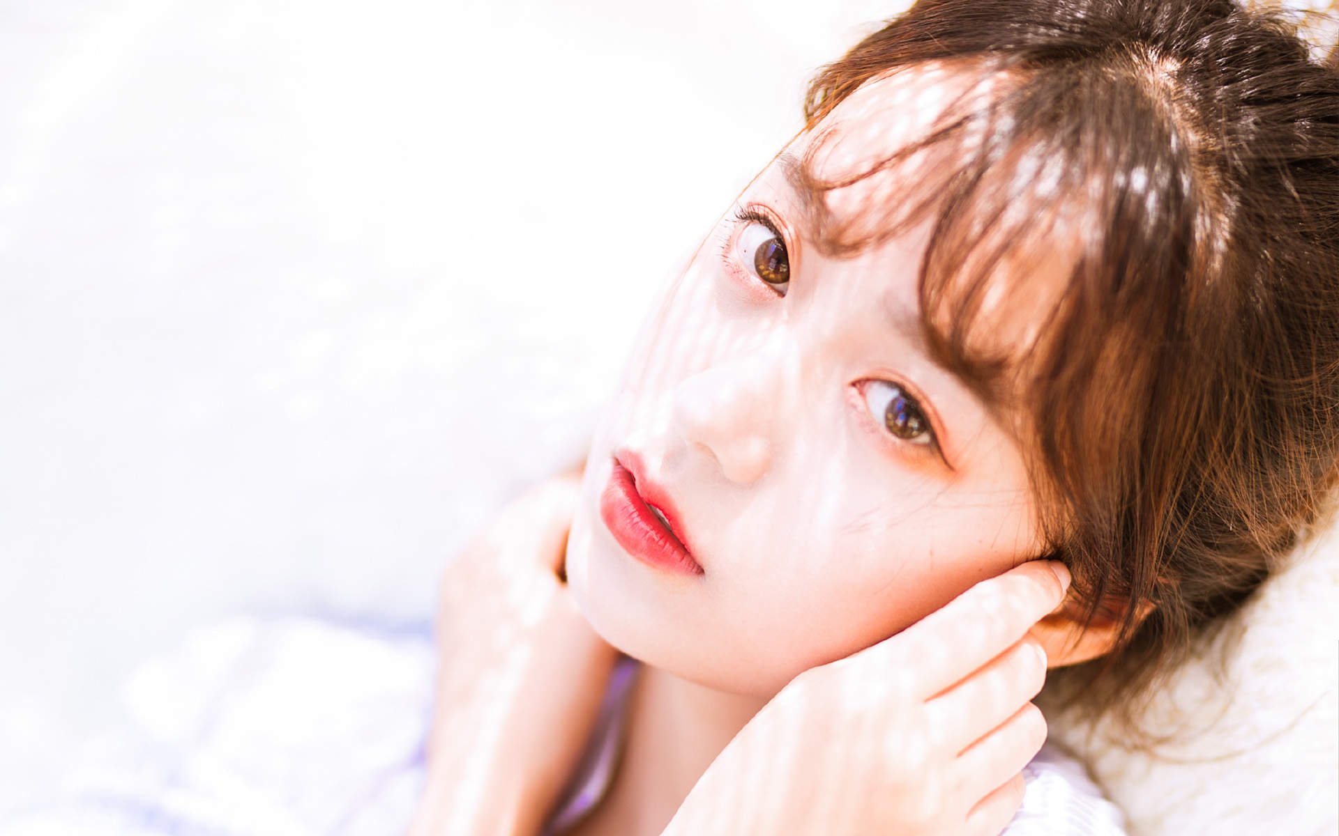 大陆女明星清新美女治愈系清纯唯美白皙高清桌面壁纸图片