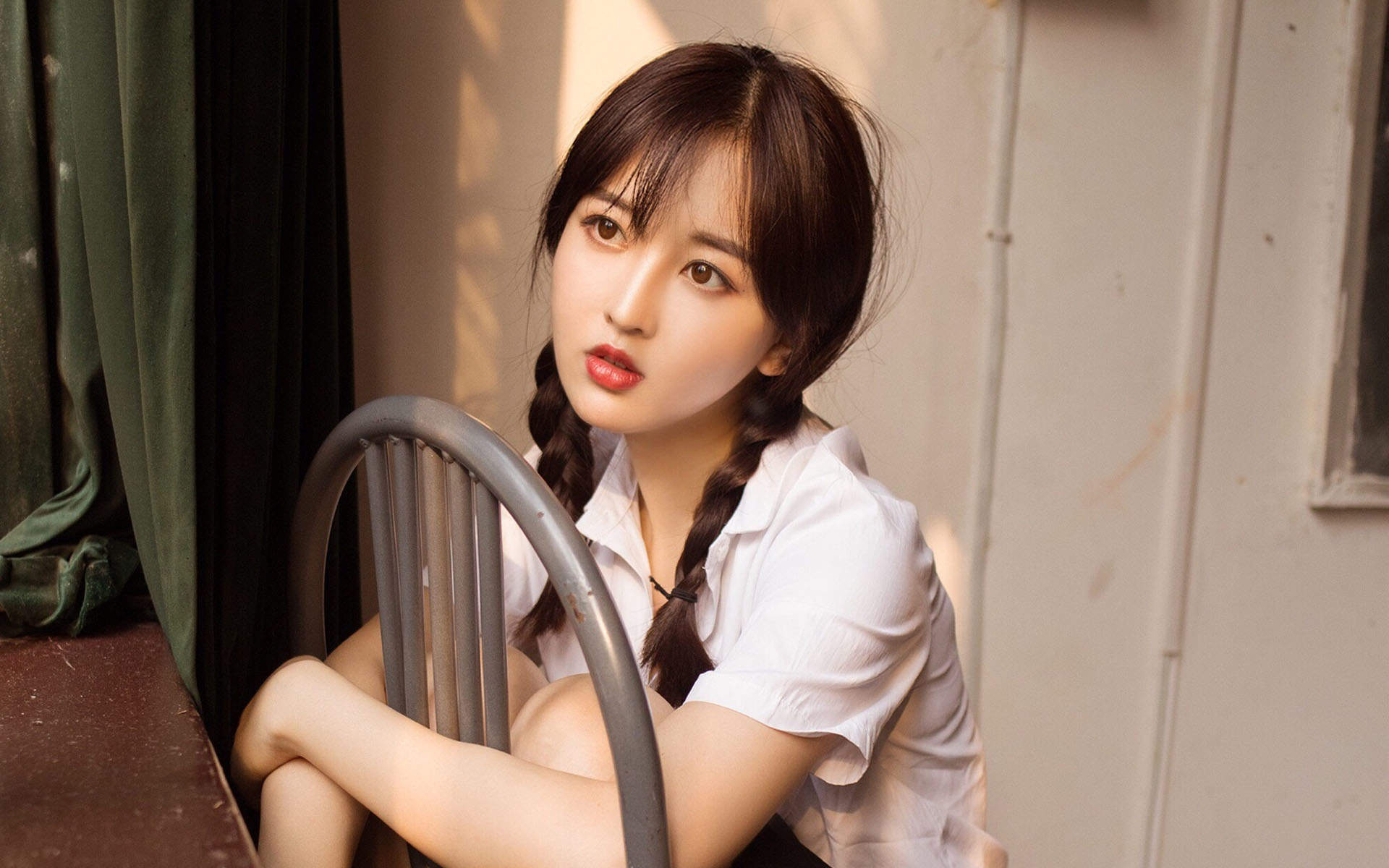 尹恩惠果园俏皮甜美写真 娇俏可爱小女生图片