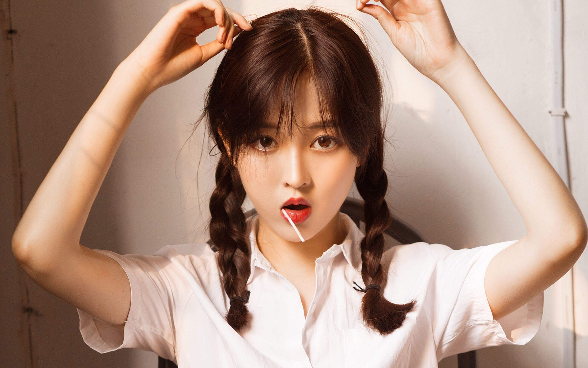 尹恩惠果园俏皮甜美写真 娇俏可爱小女生图片
